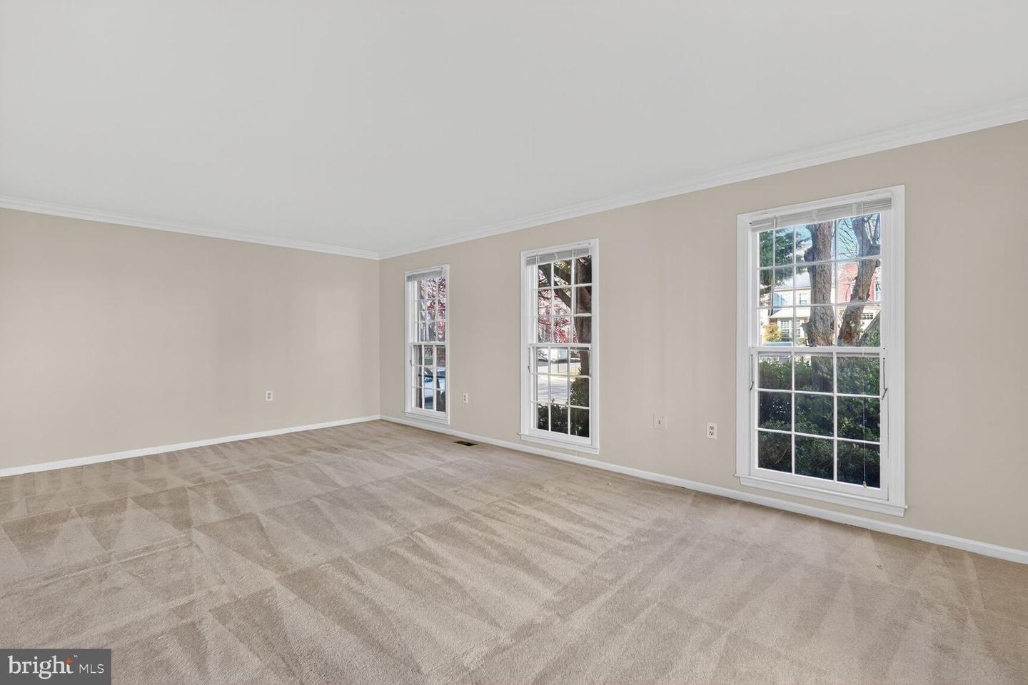 4515 SHOAL CREEK CT, ALEXANDRIA, Virginia 22312, 3 Bedrooms Bedrooms, ,3 BathroomsBathrooms,Residential,For sale,4515 SHOAL CREEK CT,VAFX2279568 MLS # VAFX2279568