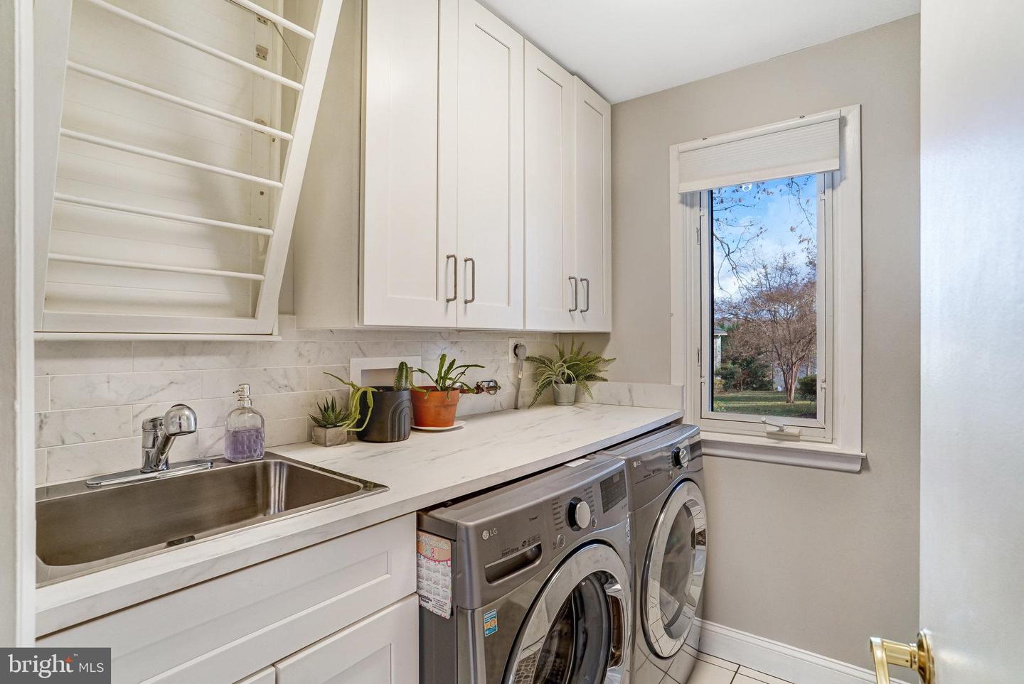 10906 MILLER RD, OAKTON, Virginia 22124, 4 Bedrooms Bedrooms, ,3 BathroomsBathrooms,Residential,For sale,10906 MILLER RD,VAFX2279618 MLS # VAFX2279618 10906 MILLER RD, OAKTON, Virginia 22124, 4 Bedrooms Bedrooms, ,3 BathroomsBathrooms,Residential,For sale,10906 MILLER RD,VAFX2279618 MLS # VAFX2279618