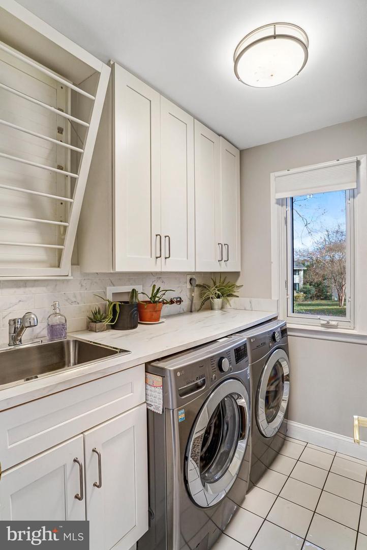 10906 MILLER RD, OAKTON, Virginia 22124, 4 Bedrooms Bedrooms, ,3 BathroomsBathrooms,Residential,For sale,10906 MILLER RD,VAFX2279618 MLS # VAFX2279618 10906 MILLER RD, OAKTON, Virginia 22124, 4 Bedrooms Bedrooms, ,3 BathroomsBathrooms,Residential,For sale,10906 MILLER RD,VAFX2279618 MLS # VAFX2279618