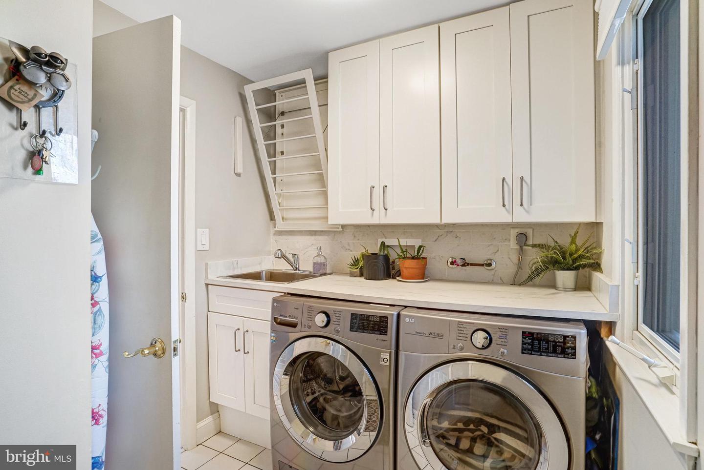 10906 MILLER RD, OAKTON, Virginia 22124, 4 Bedrooms Bedrooms, ,3 BathroomsBathrooms,Residential,For sale,10906 MILLER RD,VAFX2279618 MLS # VAFX2279618 10906 MILLER RD, OAKTON, Virginia 22124, 4 Bedrooms Bedrooms, ,3 BathroomsBathrooms,Residential,For sale,10906 MILLER RD,VAFX2279618 MLS # VAFX2279618