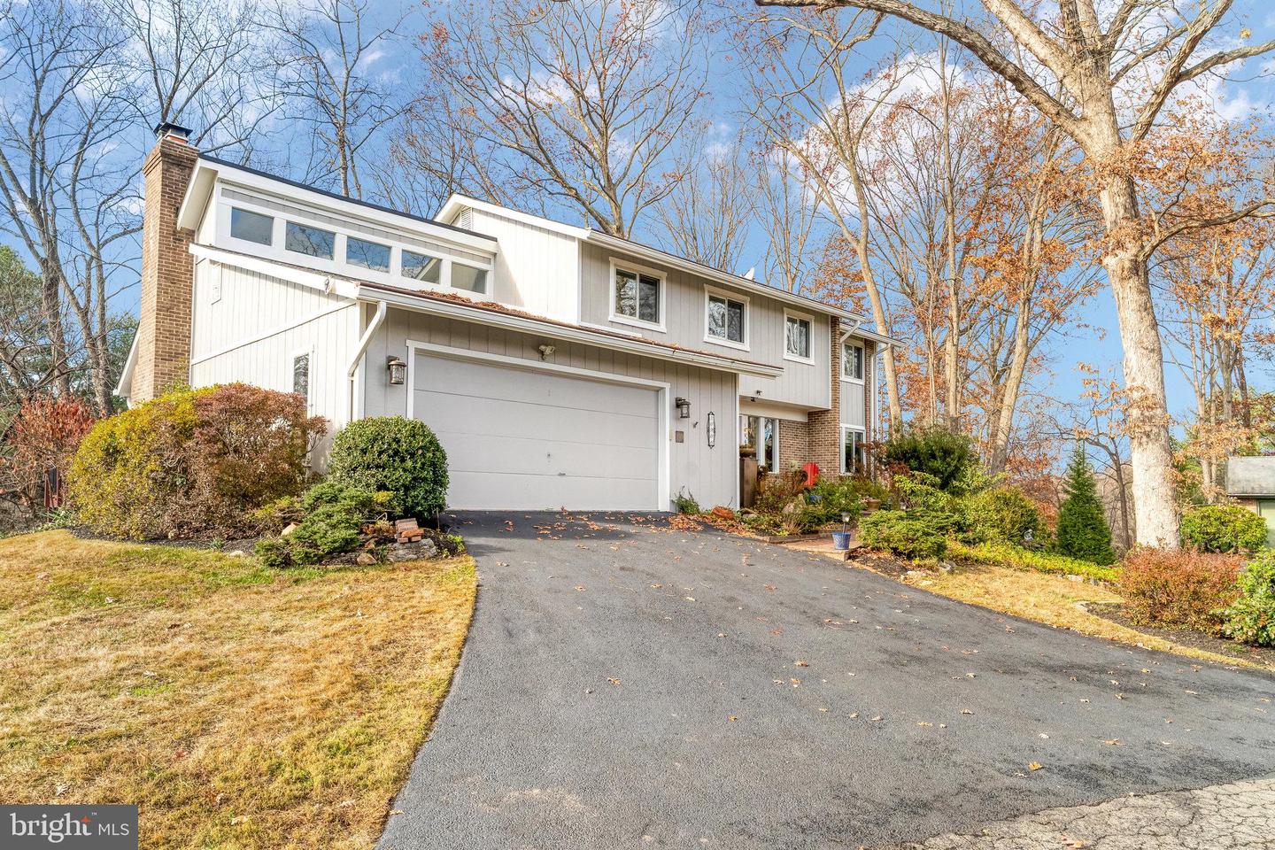 10906 MILLER RD, OAKTON, Virginia 22124, 4 Bedrooms Bedrooms, ,3 BathroomsBathrooms,Residential,For sale,10906 MILLER RD,VAFX2279618 MLS # VAFX2279618 10906 MILLER RD, OAKTON, Virginia 22124, 4 Bedrooms Bedrooms, ,3 BathroomsBathrooms,Residential,For sale,10906 MILLER RD,VAFX2279618 MLS # VAFX2279618