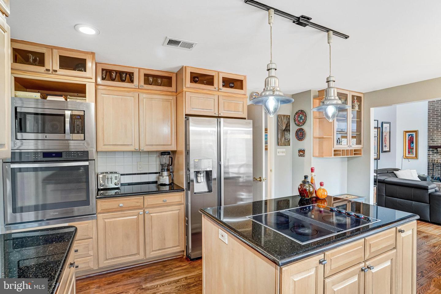 10906 MILLER RD, OAKTON, Virginia 22124, 4 Bedrooms Bedrooms, ,3 BathroomsBathrooms,Residential,For sale,10906 MILLER RD,VAFX2279618 MLS # VAFX2279618 10906 MILLER RD, OAKTON, Virginia 22124, 4 Bedrooms Bedrooms, ,3 BathroomsBathrooms,Residential,For sale,10906 MILLER RD,VAFX2279618 MLS # VAFX2279618