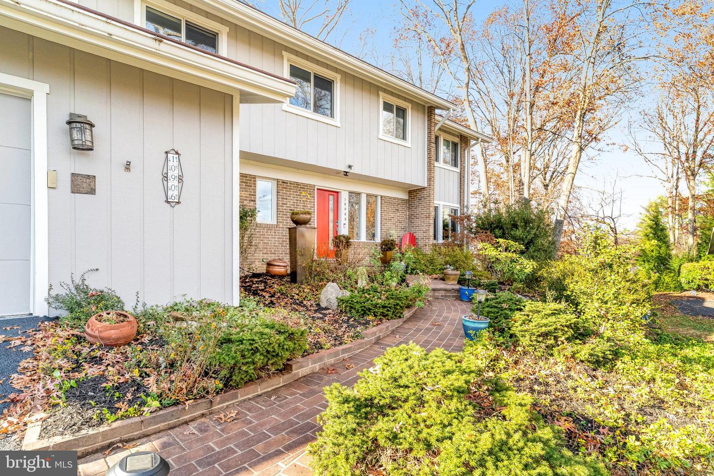 10906 MILLER RD, OAKTON, Virginia 22124, 4 Bedrooms Bedrooms, ,3 BathroomsBathrooms,Residential,For sale,10906 MILLER RD,VAFX2279618 MLS # VAFX2279618 10906 MILLER RD, OAKTON, Virginia 22124, 4 Bedrooms Bedrooms, ,3 BathroomsBathrooms,Residential,For sale,10906 MILLER RD,VAFX2279618 MLS # VAFX2279618