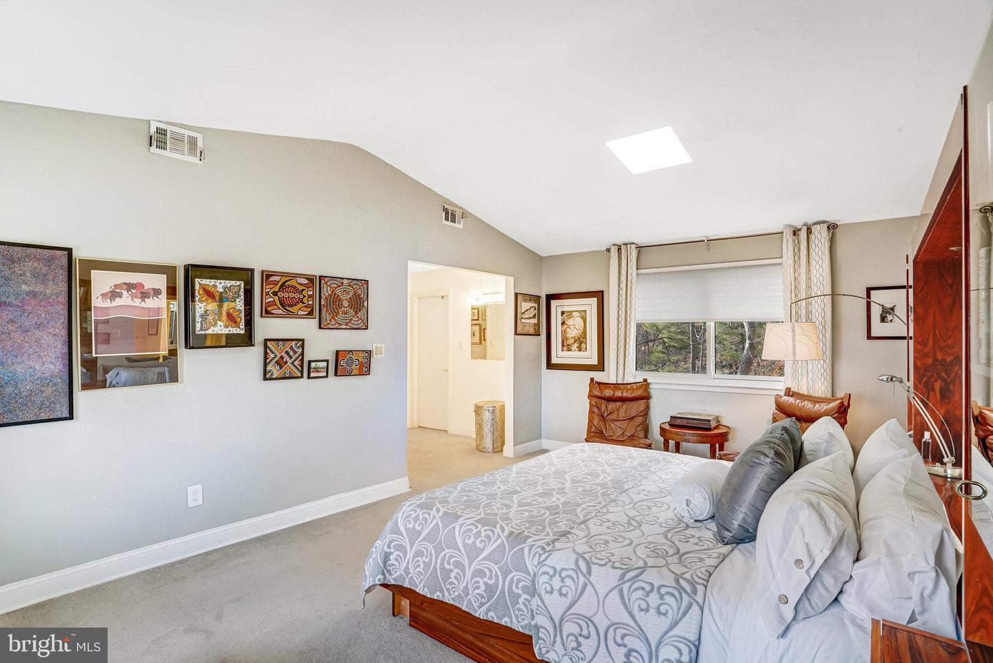 10906 MILLER RD, OAKTON, Virginia 22124, 4 Bedrooms Bedrooms, ,3 BathroomsBathrooms,Residential,For sale,10906 MILLER RD,VAFX2279618 MLS # VAFX2279618 10906 MILLER RD, OAKTON, Virginia 22124, 4 Bedrooms Bedrooms, ,3 BathroomsBathrooms,Residential,For sale,10906 MILLER RD,VAFX2279618 MLS # VAFX2279618