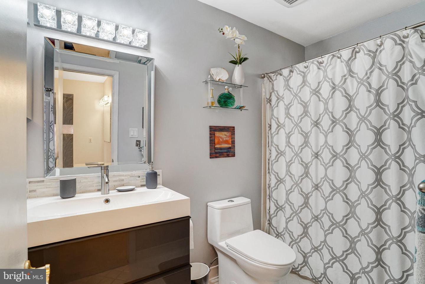 10906 MILLER RD, OAKTON, Virginia 22124, 4 Bedrooms Bedrooms, ,3 BathroomsBathrooms,Residential,For sale,10906 MILLER RD,VAFX2279618 MLS # VAFX2279618 10906 MILLER RD, OAKTON, Virginia 22124, 4 Bedrooms Bedrooms, ,3 BathroomsBathrooms,Residential,For sale,10906 MILLER RD,VAFX2279618 MLS # VAFX2279618