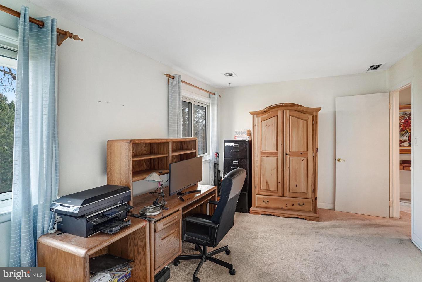 10906 MILLER RD, OAKTON, Virginia 22124, 4 Bedrooms Bedrooms, ,3 BathroomsBathrooms,Residential,For sale,10906 MILLER RD,VAFX2279618 MLS # VAFX2279618 10906 MILLER RD, OAKTON, Virginia 22124, 4 Bedrooms Bedrooms, ,3 BathroomsBathrooms,Residential,For sale,10906 MILLER RD,VAFX2279618 MLS # VAFX2279618