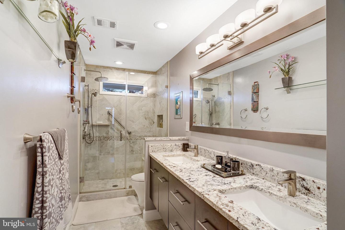 10906 MILLER RD, OAKTON, Virginia 22124, 4 Bedrooms Bedrooms, ,3 BathroomsBathrooms,Residential,For sale,10906 MILLER RD,VAFX2279618 MLS # VAFX2279618 10906 MILLER RD, OAKTON, Virginia 22124, 4 Bedrooms Bedrooms, ,3 BathroomsBathrooms,Residential,For sale,10906 MILLER RD,VAFX2279618 MLS # VAFX2279618