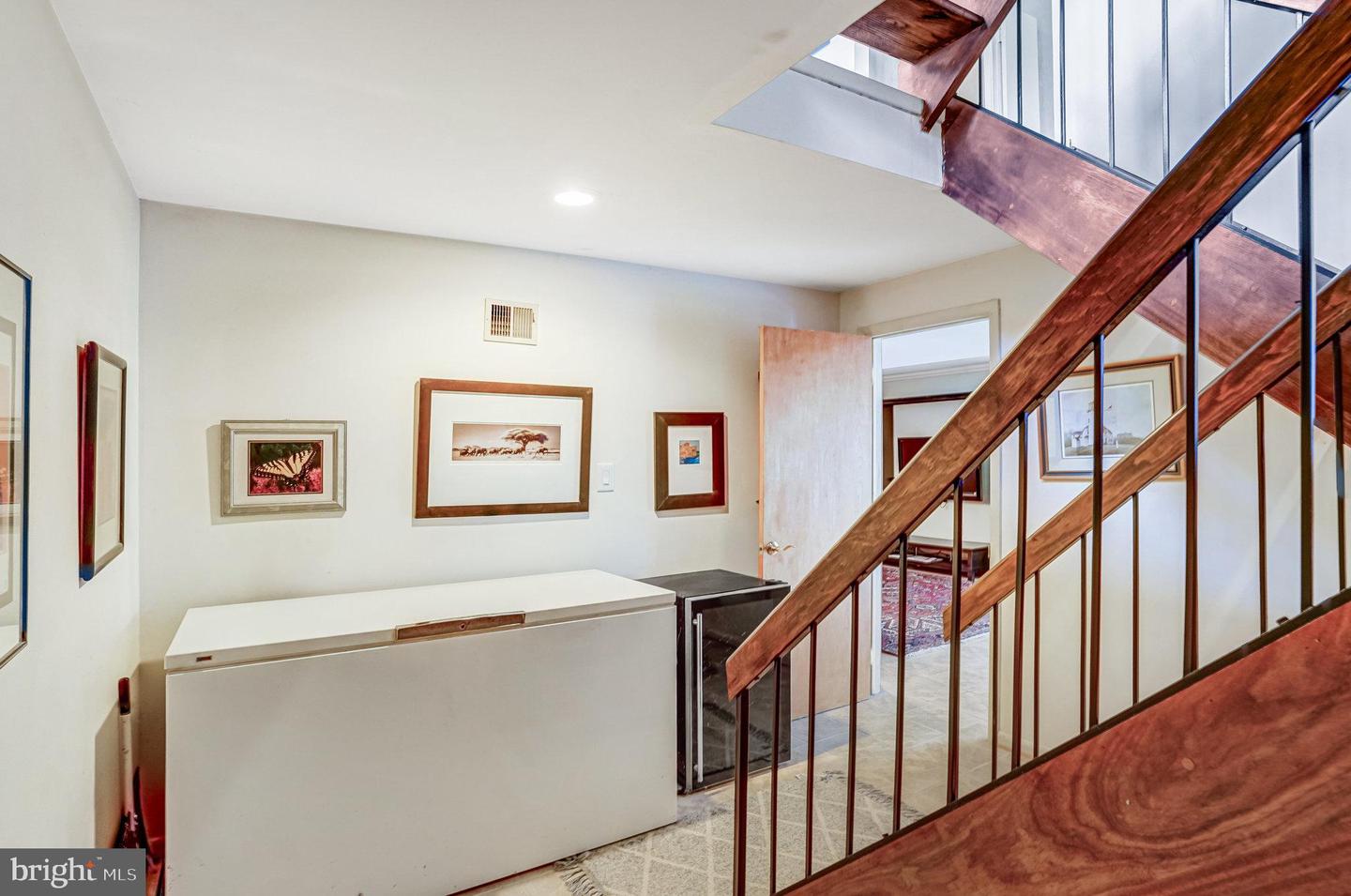 10906 MILLER RD, OAKTON, Virginia 22124, 4 Bedrooms Bedrooms, ,3 BathroomsBathrooms,Residential,For sale,10906 MILLER RD,VAFX2279618 MLS # VAFX2279618 10906 MILLER RD, OAKTON, Virginia 22124, 4 Bedrooms Bedrooms, ,3 BathroomsBathrooms,Residential,For sale,10906 MILLER RD,VAFX2279618 MLS # VAFX2279618