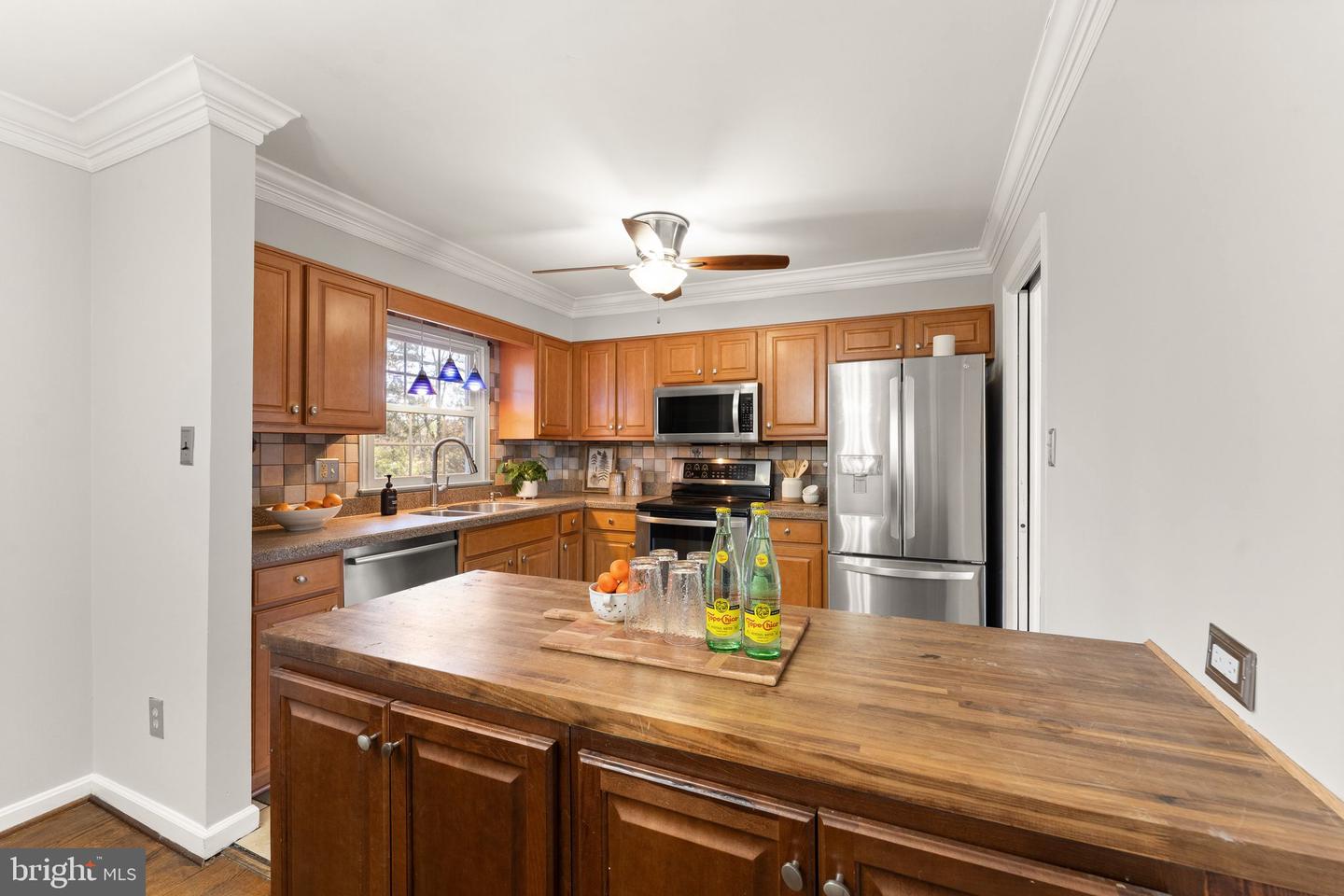 6101 BRIARVIEW CT, ALEXANDRIA, Virginia 22310, 3 Bedrooms Bedrooms, ,2 BathroomsBathrooms,Residential,For sale,6101 BRIARVIEW CT,VAFX2279628 MLS # VAFX2279628