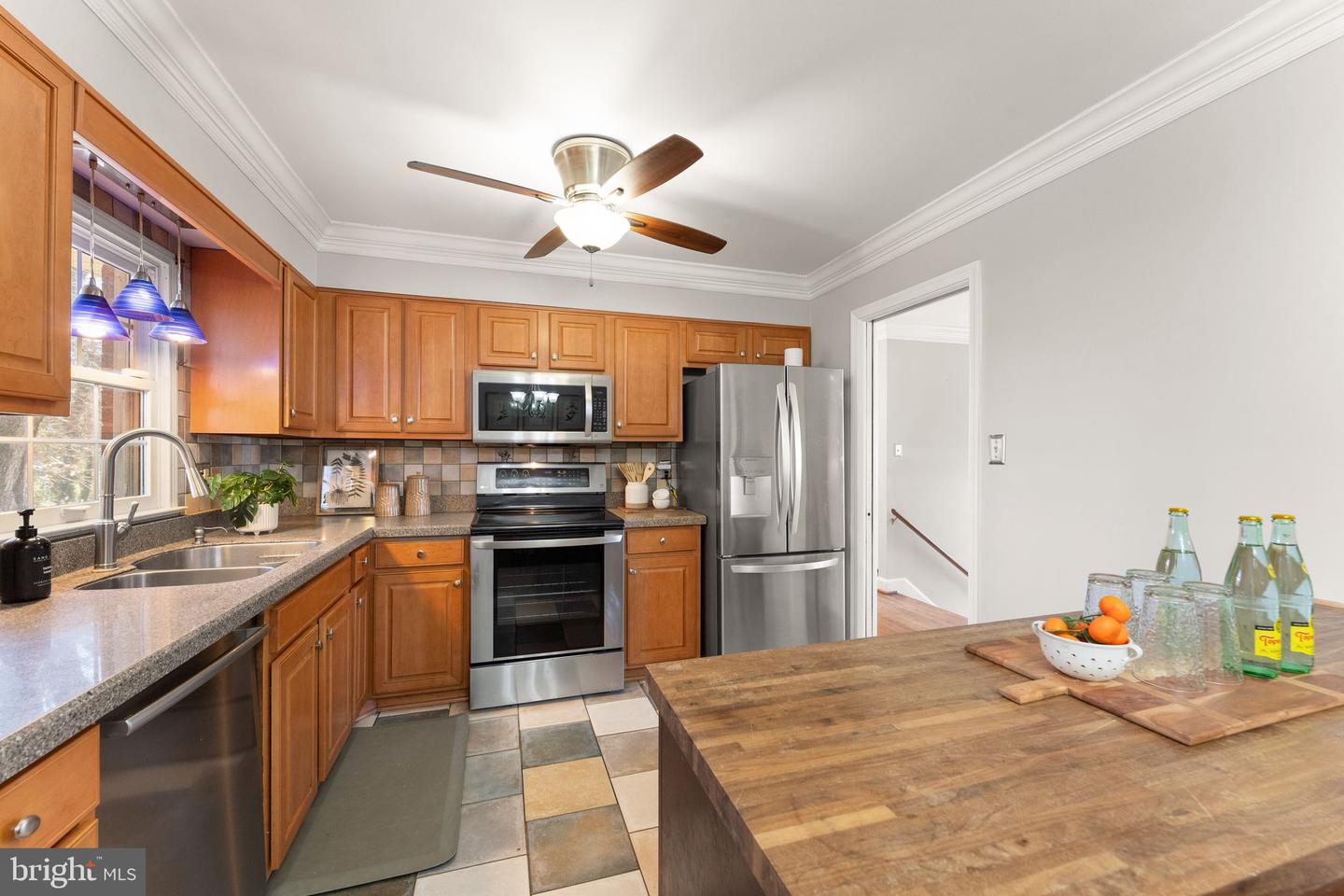 6101 BRIARVIEW CT, ALEXANDRIA, Virginia 22310, 3 Bedrooms Bedrooms, ,2 BathroomsBathrooms,Residential,For sale,6101 BRIARVIEW CT,VAFX2279628 MLS # VAFX2279628