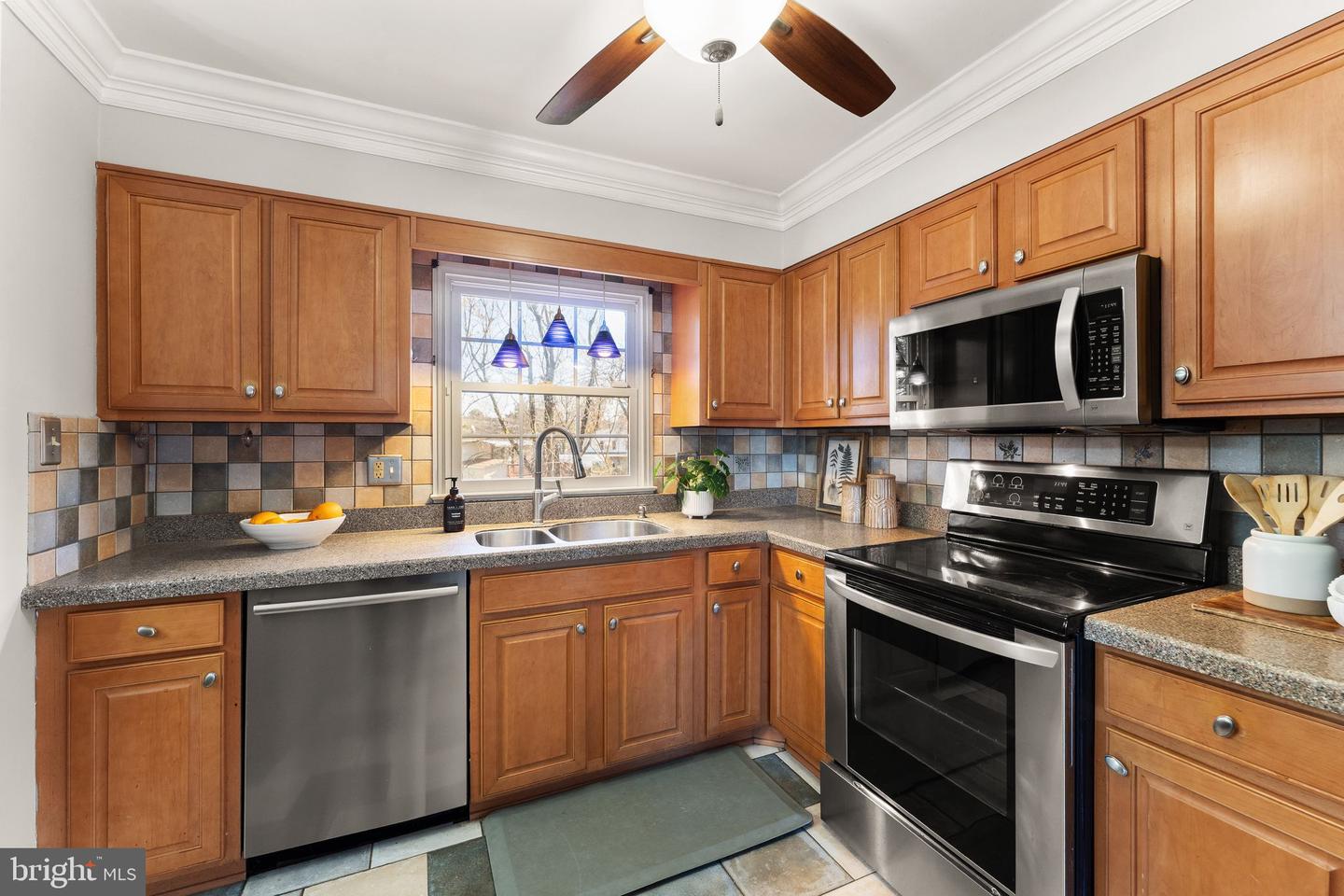 6101 BRIARVIEW CT, ALEXANDRIA, Virginia 22310, 3 Bedrooms Bedrooms, ,2 BathroomsBathrooms,Residential,For sale,6101 BRIARVIEW CT,VAFX2279628 MLS # VAFX2279628