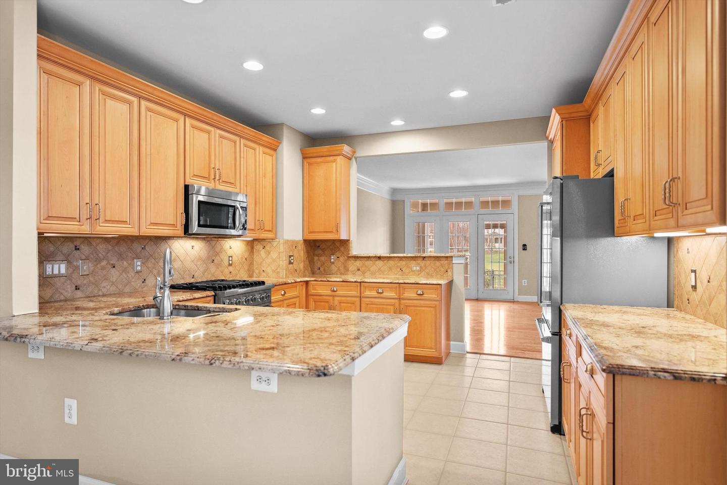 18426 LANIER ISLAND SQ, LEESBURG, Virginia 20176, 3 Bedrooms Bedrooms, ,2 BathroomsBathrooms,Residential,For sale,18426 LANIER ISLAND SQ,VALO2111386 MLS # VALO2111386