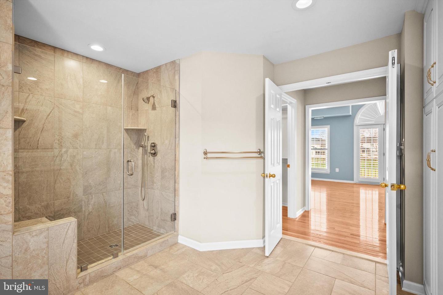 18426 LANIER ISLAND SQ, LEESBURG, Virginia 20176, 3 Bedrooms Bedrooms, ,2 BathroomsBathrooms,Residential,For sale,18426 LANIER ISLAND SQ,VALO2111386 MLS # VALO2111386