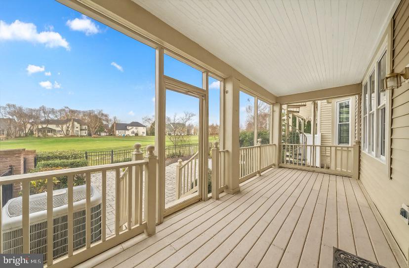 18426 LANIER ISLAND SQ, LEESBURG, Virginia 20176, 3 Bedrooms Bedrooms, ,2 BathroomsBathrooms,Residential,For sale,18426 LANIER ISLAND SQ,VALO2111386 MLS # VALO2111386