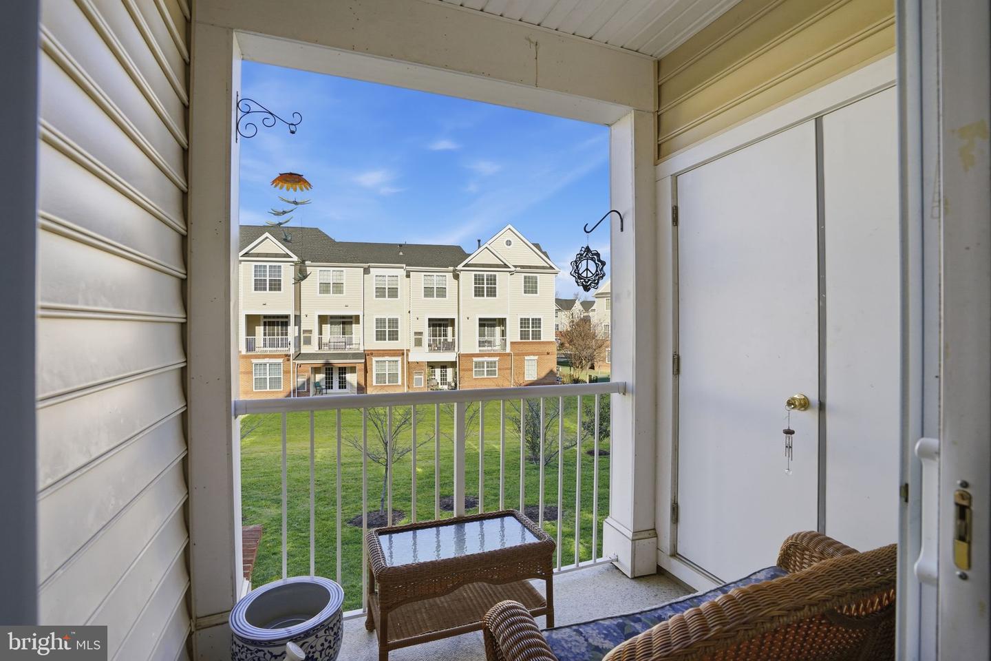 43031 FOXTRAIL WOODS TER #103, ASHBURN, Virginia 20148, 2 Bedrooms Bedrooms, ,2 BathroomsBathrooms,Residential,For sale,43031 FOXTRAIL WOODS TER #103,VALO2111432 MLS # VALO2111432