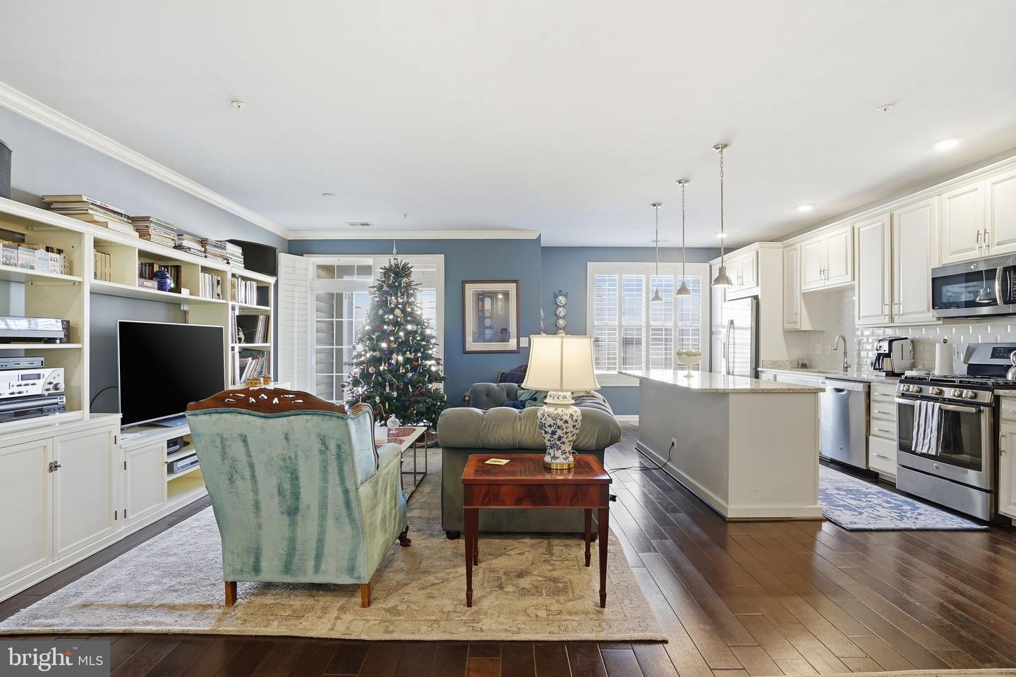 43031 FOXTRAIL WOODS TER #103, ASHBURN, Virginia 20148, 2 Bedrooms Bedrooms, ,2 BathroomsBathrooms,Residential,For sale,43031 FOXTRAIL WOODS TER #103,VALO2111432 MLS # VALO2111432