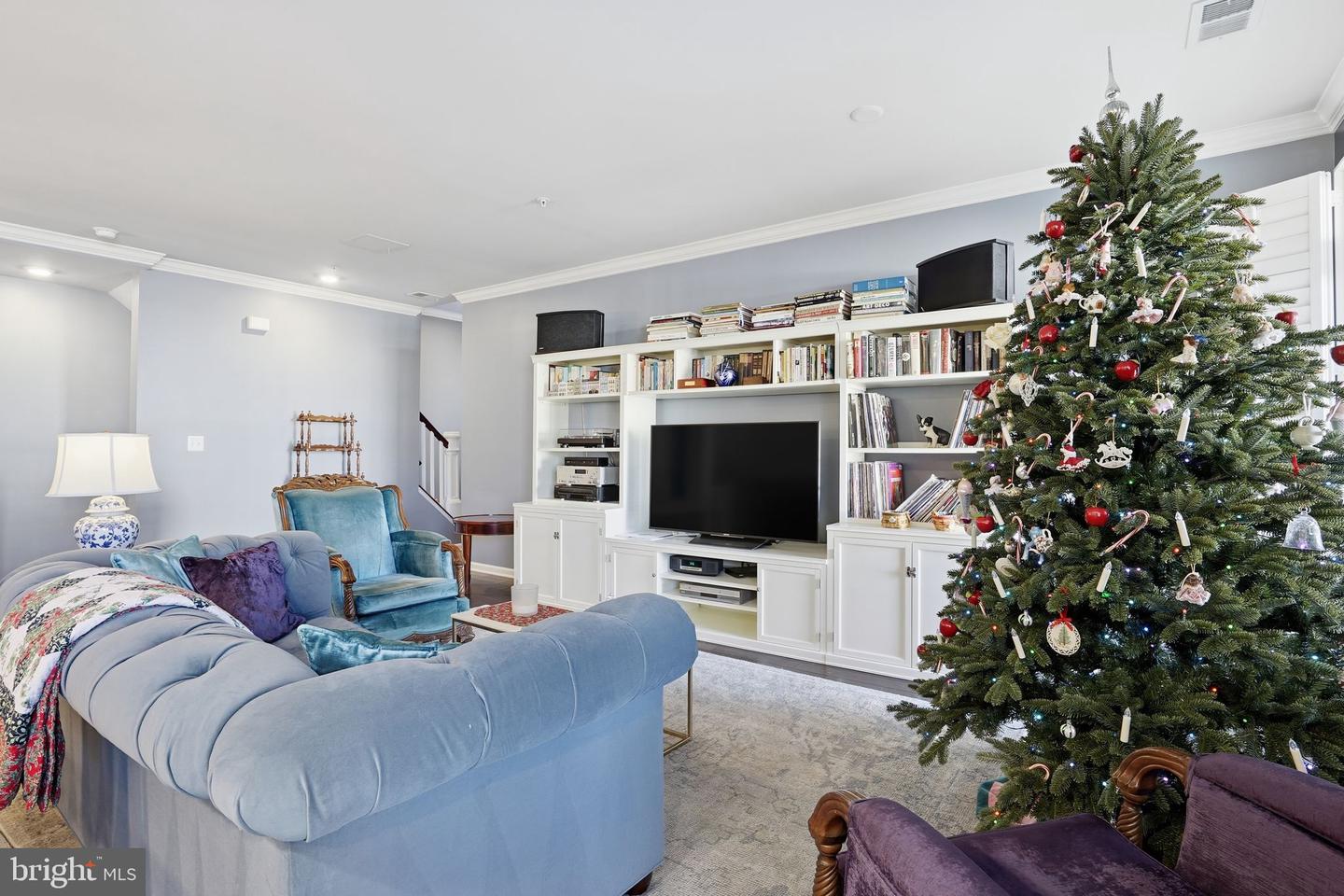 43031 FOXTRAIL WOODS TER #103, ASHBURN, Virginia 20148, 2 Bedrooms Bedrooms, ,2 BathroomsBathrooms,Residential,For sale,43031 FOXTRAIL WOODS TER #103,VALO2111432 MLS # VALO2111432