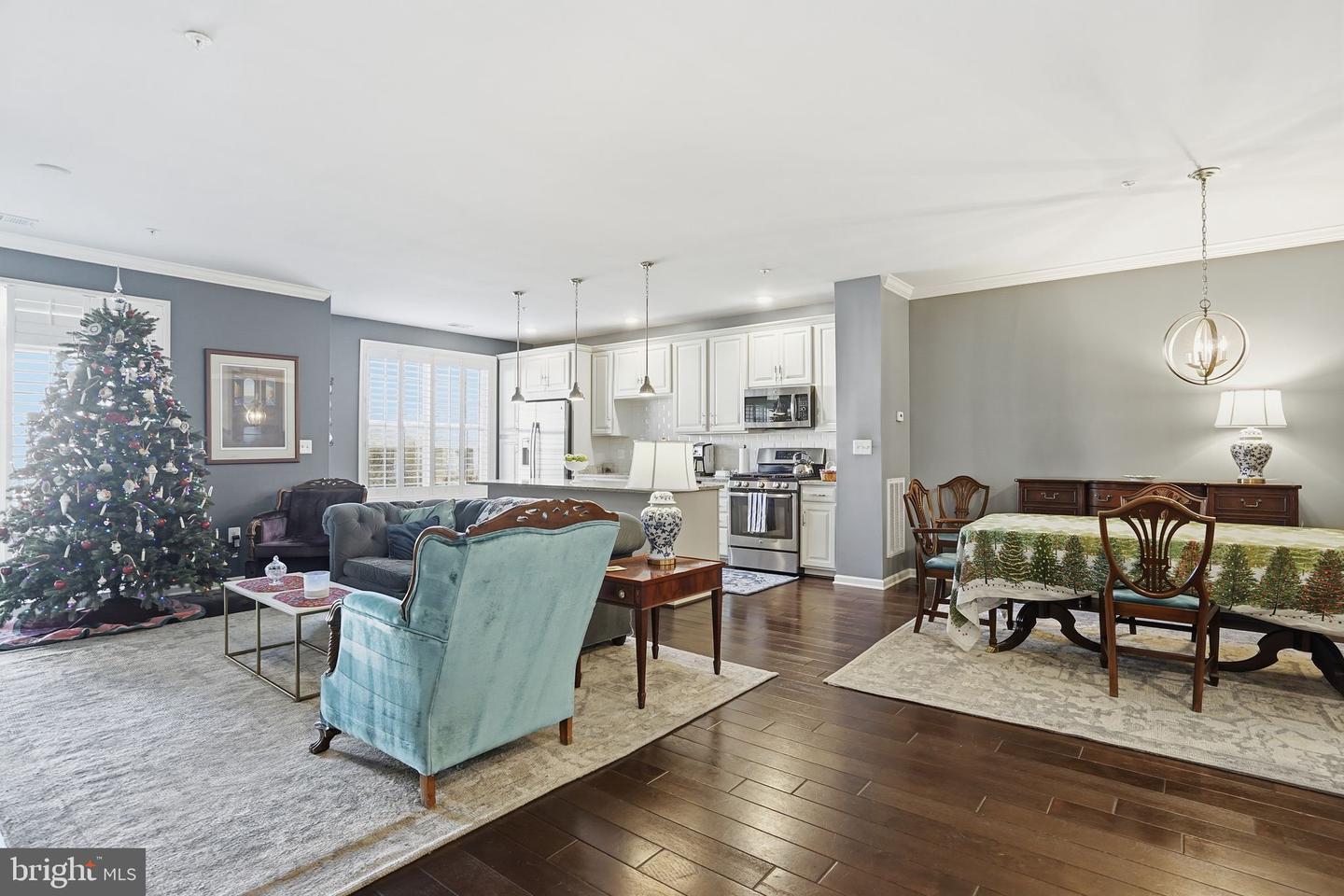 43031 FOXTRAIL WOODS TER #103, ASHBURN, Virginia 20148, 2 Bedrooms Bedrooms, ,2 BathroomsBathrooms,Residential,For sale,43031 FOXTRAIL WOODS TER #103,VALO2111432 MLS # VALO2111432