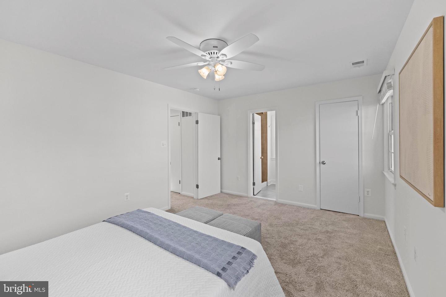 359 LINDEN CT, HERNDON, Virginia 20170, 3 Bedrooms Bedrooms, 11 Rooms Rooms,2 BathroomsBathrooms,Residential,For sale,359 LINDEN CT,VAFX2280022 MLS # VAFX2280022