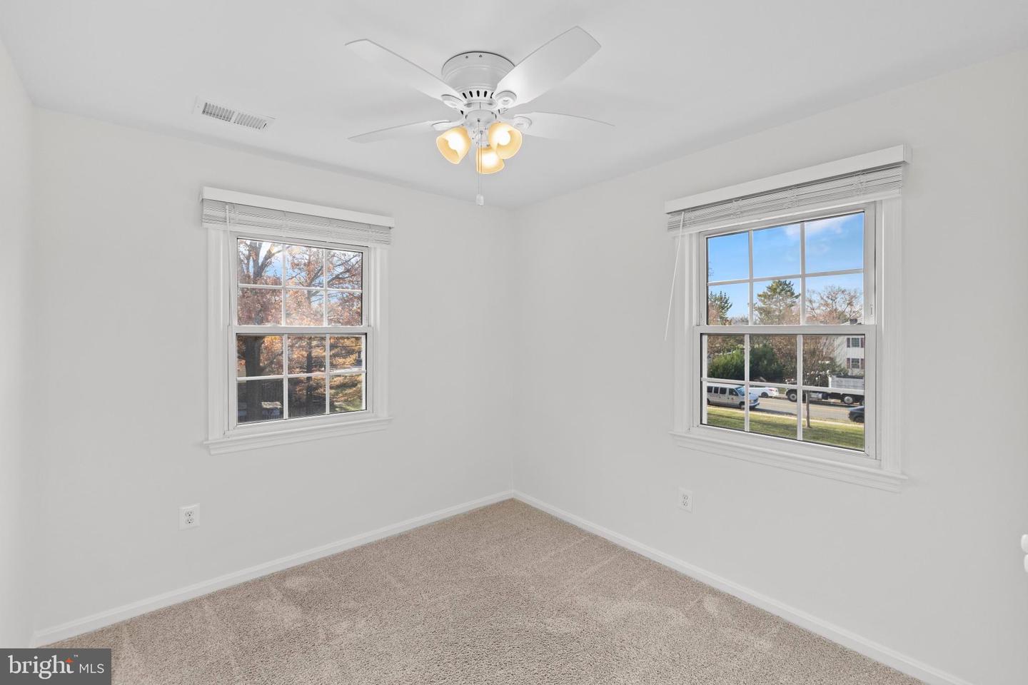 359 LINDEN CT, HERNDON, Virginia 20170, 3 Bedrooms Bedrooms, 11 Rooms Rooms,2 BathroomsBathrooms,Residential,For sale,359 LINDEN CT,VAFX2280022 MLS # VAFX2280022