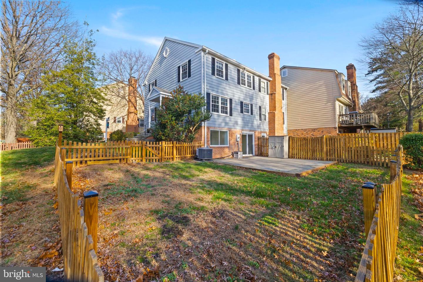 359 LINDEN CT, HERNDON, Virginia 20170, 3 Bedrooms Bedrooms, 11 Rooms Rooms,2 BathroomsBathrooms,Residential,For sale,359 LINDEN CT,VAFX2280022 MLS # VAFX2280022