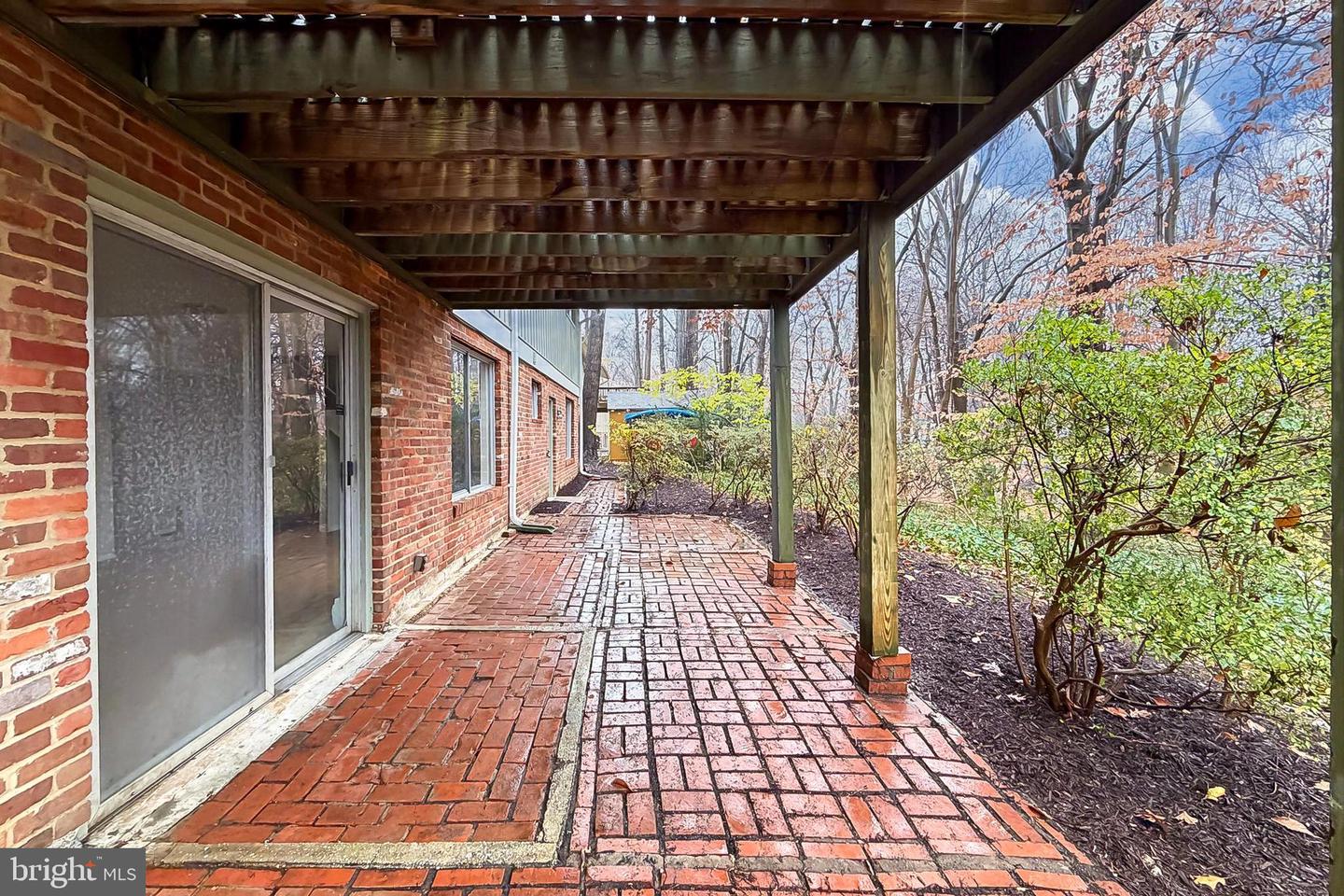 10118 SPRING LAKE TER, FAIRFAX, Virginia 22030, 5 Bedrooms Bedrooms, ,3 BathroomsBathrooms,Residential,For sale,10118 SPRING LAKE TER,VAFC2007504 MLS # VAFC2007504