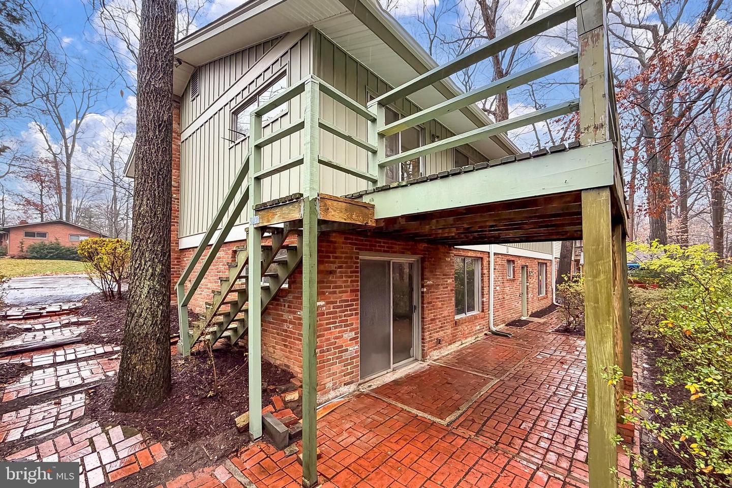 10118 SPRING LAKE TER, FAIRFAX, Virginia 22030, 5 Bedrooms Bedrooms, ,3 BathroomsBathrooms,Residential,For sale,10118 SPRING LAKE TER,VAFC2007504 MLS # VAFC2007504