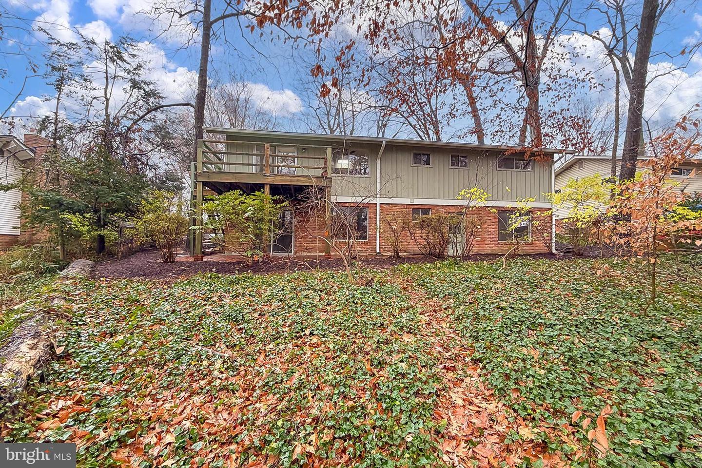 10118 SPRING LAKE TER, FAIRFAX, Virginia 22030, 5 Bedrooms Bedrooms, ,3 BathroomsBathrooms,Residential,For sale,10118 SPRING LAKE TER,VAFC2007504 MLS # VAFC2007504