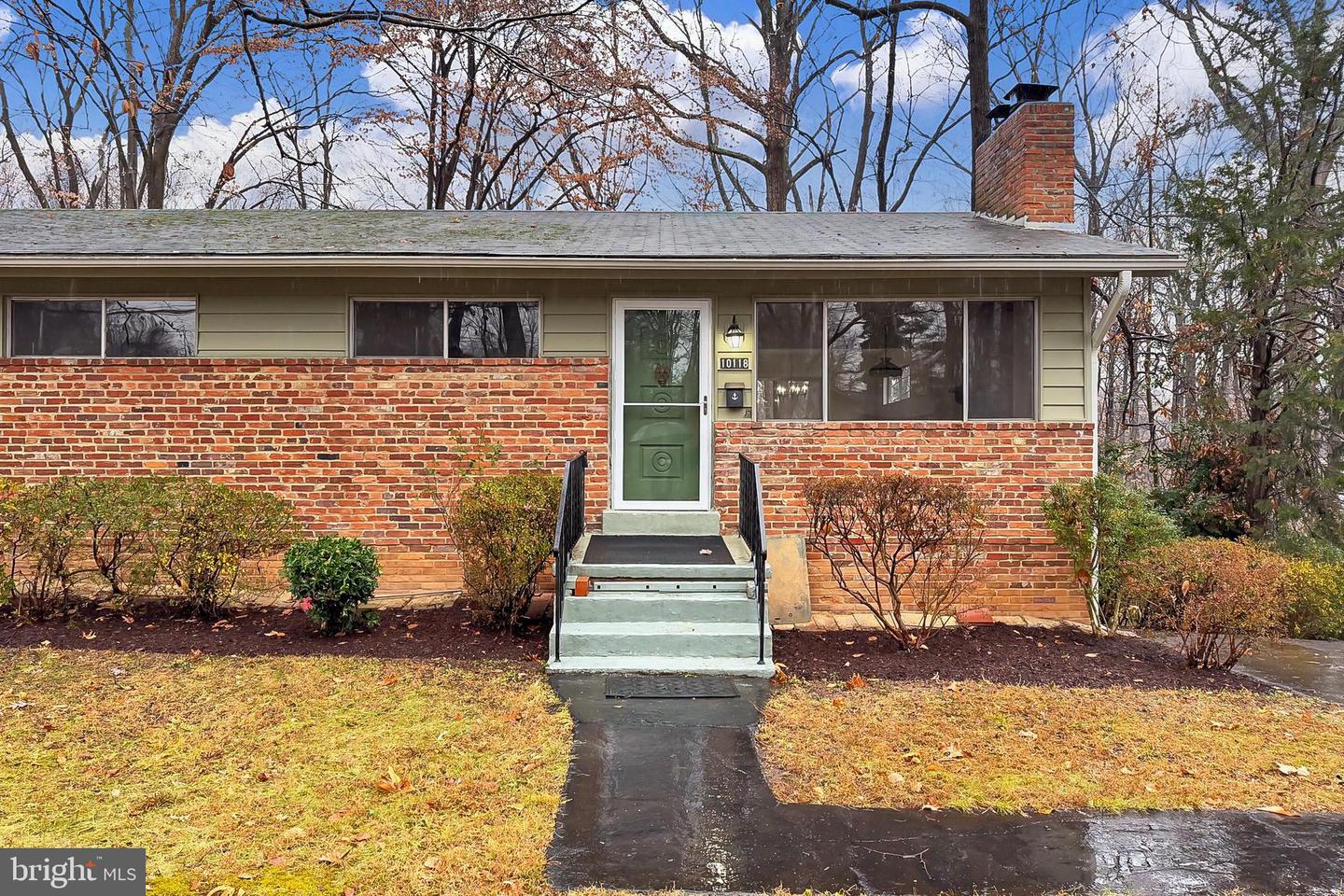 10118 SPRING LAKE TER, FAIRFAX, Virginia 22030, 5 Bedrooms Bedrooms, ,3 BathroomsBathrooms,Residential,For sale,10118 SPRING LAKE TER,VAFC2007504 MLS # VAFC2007504