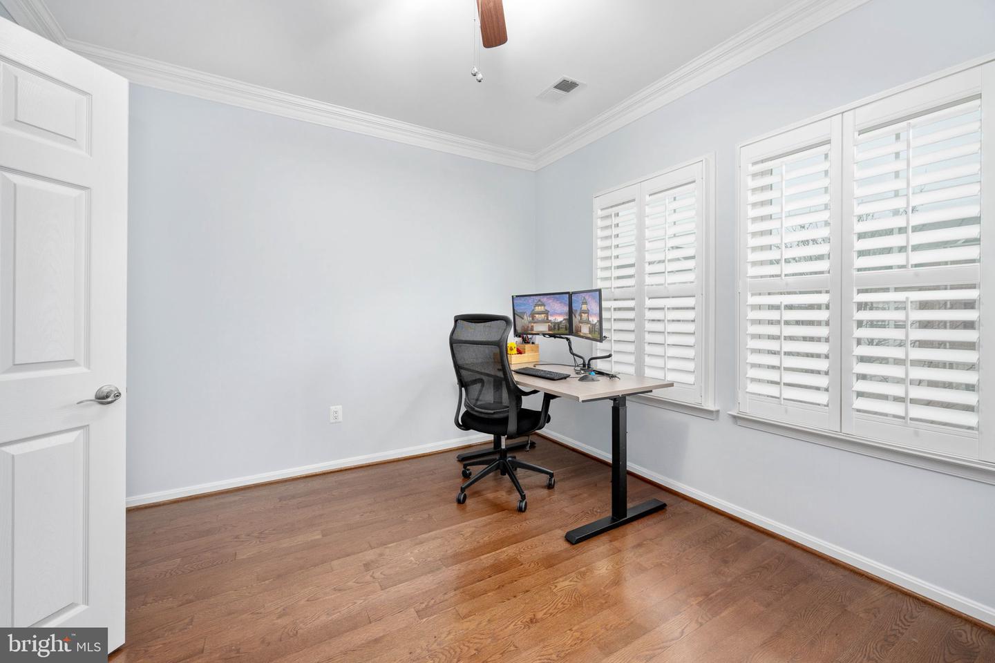 6044 MASONDALE RD, ALEXANDRIA, Virginia 22315, 4 Bedrooms Bedrooms, 14 Rooms Rooms,3 BathroomsBathrooms,Residential,For sale,6044 MASONDALE RD,VAFX2280120 MLS # VAFX2280120 6044 MASONDALE RD, ALEXANDRIA, Virginia 22315, 4 Bedrooms Bedrooms, 14 Rooms Rooms,3 BathroomsBathrooms,Residential,For sale,6044 MASONDALE RD,VAFX2280120 MLS # VAFX2280120