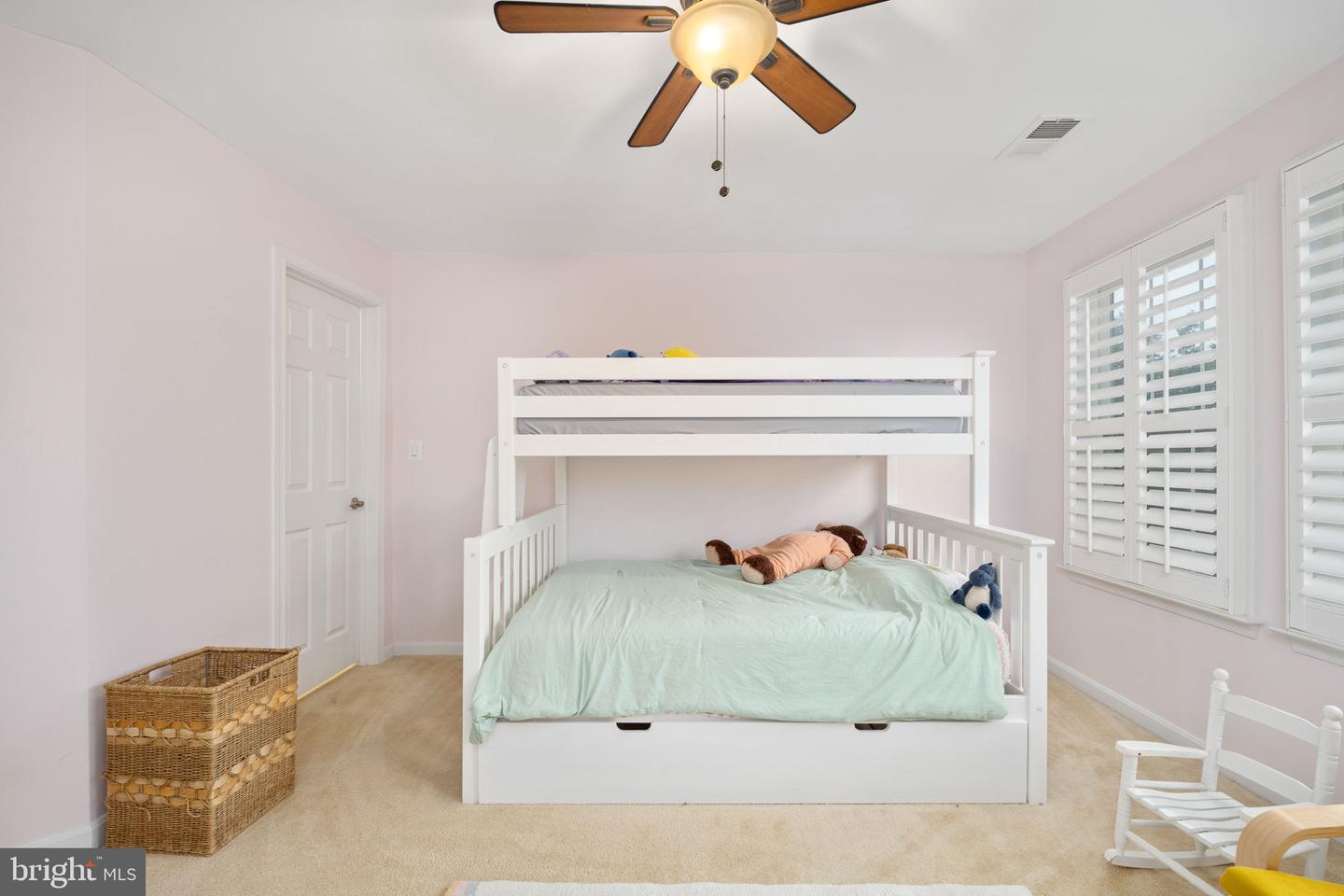 6044 MASONDALE RD, ALEXANDRIA, Virginia 22315, 4 Bedrooms Bedrooms, 14 Rooms Rooms,3 BathroomsBathrooms,Residential,For sale,6044 MASONDALE RD,VAFX2280120 MLS # VAFX2280120 6044 MASONDALE RD, ALEXANDRIA, Virginia 22315, 4 Bedrooms Bedrooms, 14 Rooms Rooms,3 BathroomsBathrooms,Residential,For sale,6044 MASONDALE RD,VAFX2280120 MLS # VAFX2280120