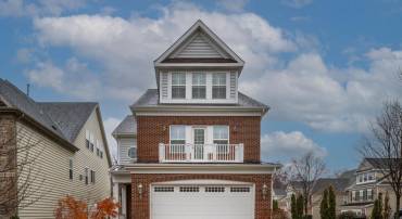6044 MASONDALE RD, ALEXANDRIA, Virginia 22315, 4 Bedrooms Bedrooms, 14 Rooms Rooms,3 BathroomsBathrooms,Residential,For sale,6044 MASONDALE RD,VAFX2280120 MLS # VAFX2280120