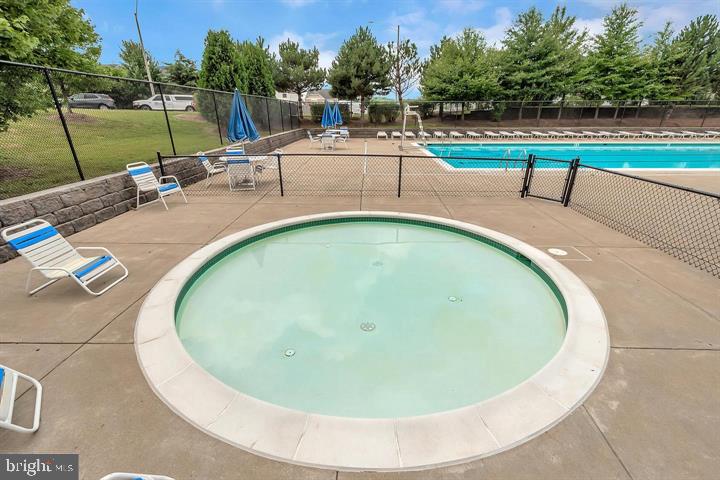 4336 POTOMAC HIGHLANDS CIR #51, TRIANGLE, Virginia 22172, 3 Bedrooms Bedrooms, ,2 BathroomsBathrooms,Residential,For sale,4336 POTOMAC HIGHLANDS CIR #51,VAPW2108214 MLS # VAPW2108214 4336 POTOMAC HIGHLANDS CIR #51, TRIANGLE, Virginia 22172, 3 Bedrooms Bedrooms, ,2 BathroomsBathrooms,Residential,For sale,4336 POTOMAC HIGHLANDS CIR #51,VAPW2108214 MLS # VAPW2108214