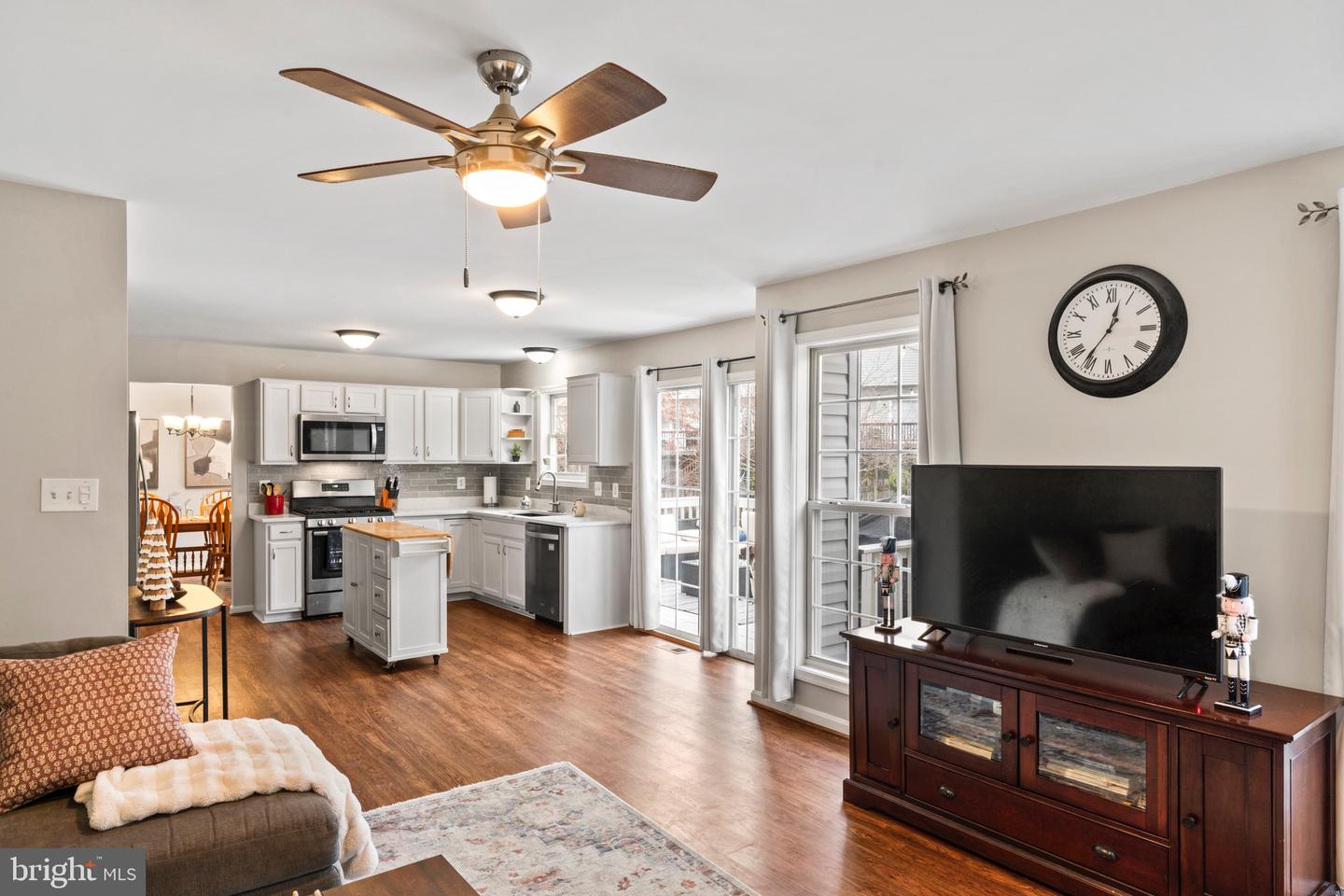 12 DOUG CT, STAFFORD, Virginia 22554, 5 Bedrooms Bedrooms, ,3 BathroomsBathrooms,Residential,For sale,12 DOUG CT,VAST2044402 MLS # VAST2044402