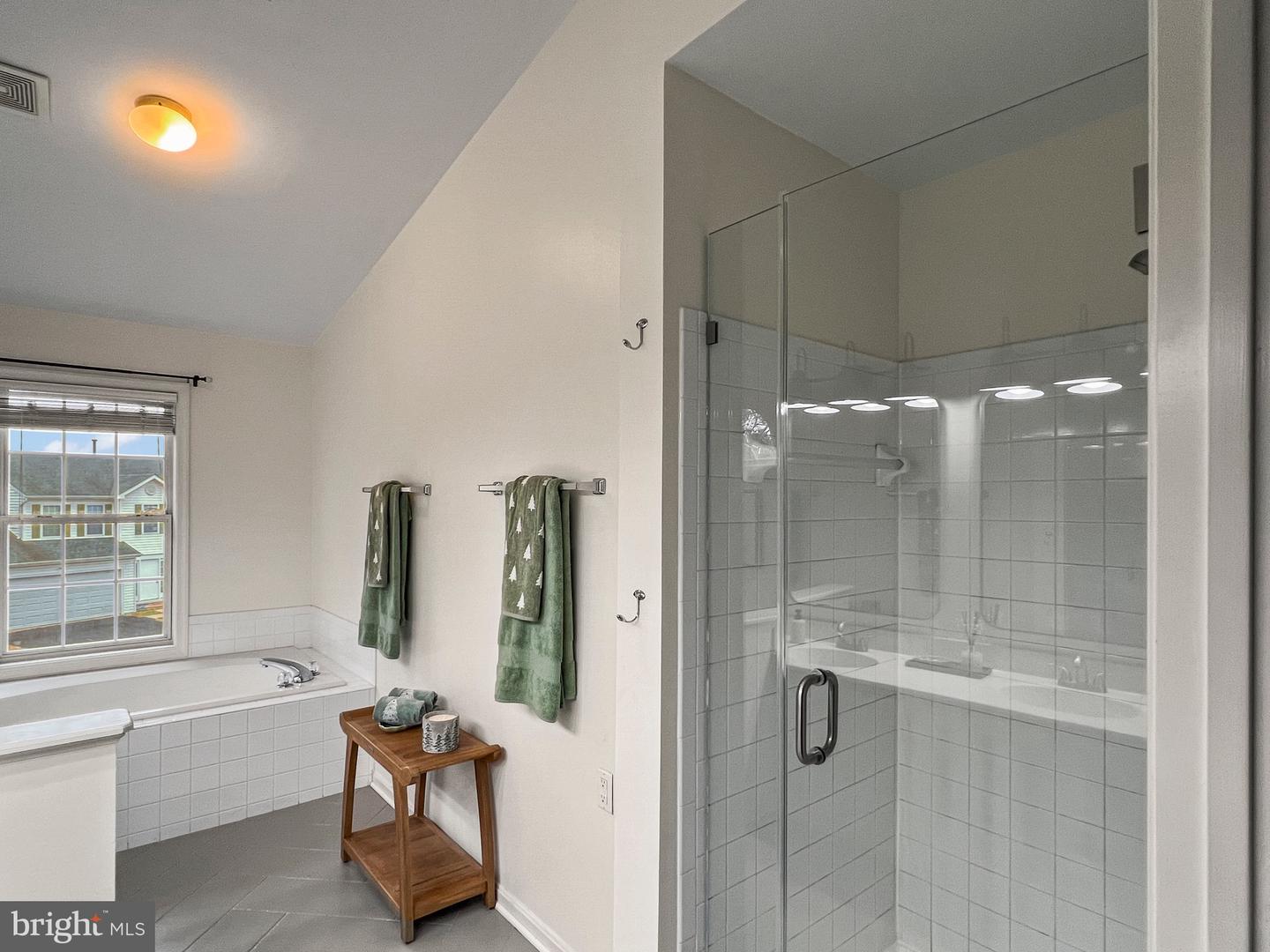 12 DOUG CT, STAFFORD, Virginia 22554, 5 Bedrooms Bedrooms, ,3 BathroomsBathrooms,Residential,For sale,12 DOUG CT,VAST2044402 MLS # VAST2044402