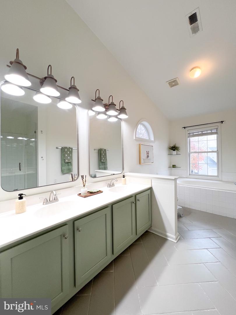 12 DOUG CT, STAFFORD, Virginia 22554, 5 Bedrooms Bedrooms, ,3 BathroomsBathrooms,Residential,For sale,12 DOUG CT,VAST2044402 MLS # VAST2044402