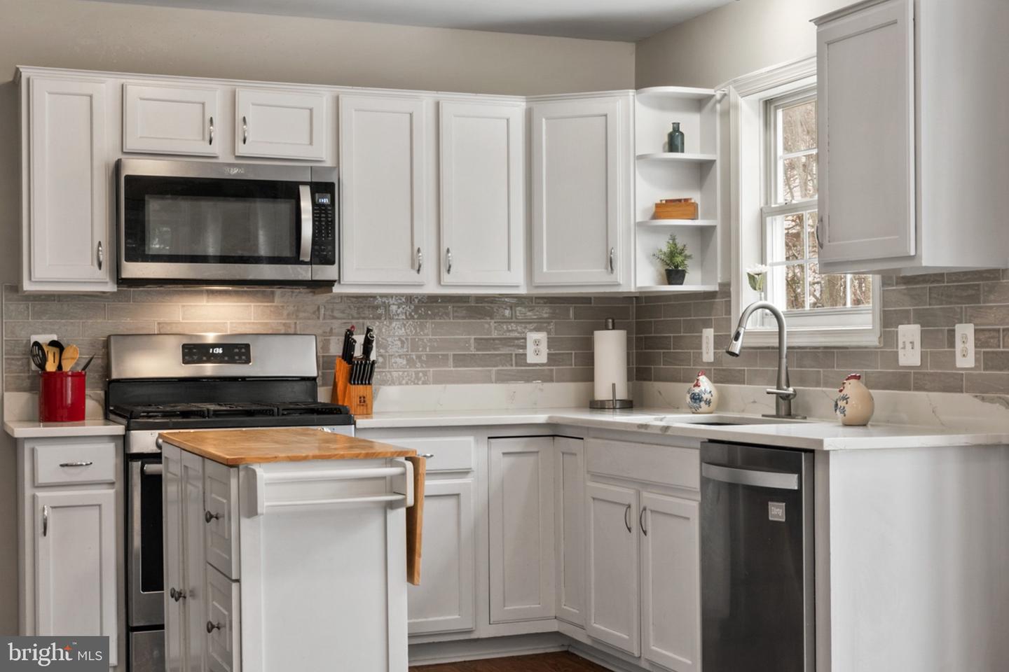 12 DOUG CT, STAFFORD, Virginia 22554, 5 Bedrooms Bedrooms, ,3 BathroomsBathrooms,Residential,For sale,12 DOUG CT,VAST2044402 MLS # VAST2044402