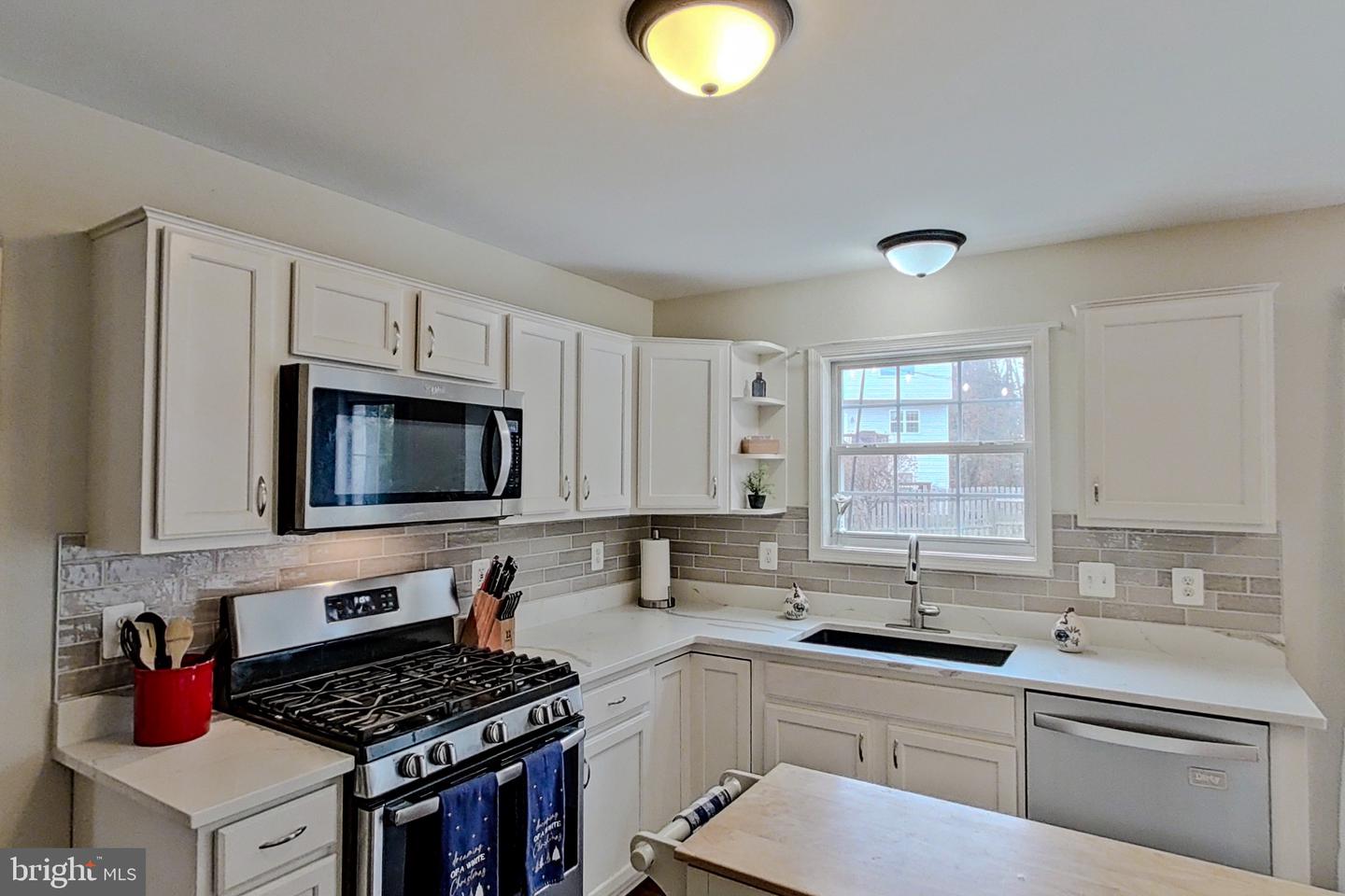 12 DOUG CT, STAFFORD, Virginia 22554, 5 Bedrooms Bedrooms, ,3 BathroomsBathrooms,Residential,For sale,12 DOUG CT,VAST2044402 MLS # VAST2044402