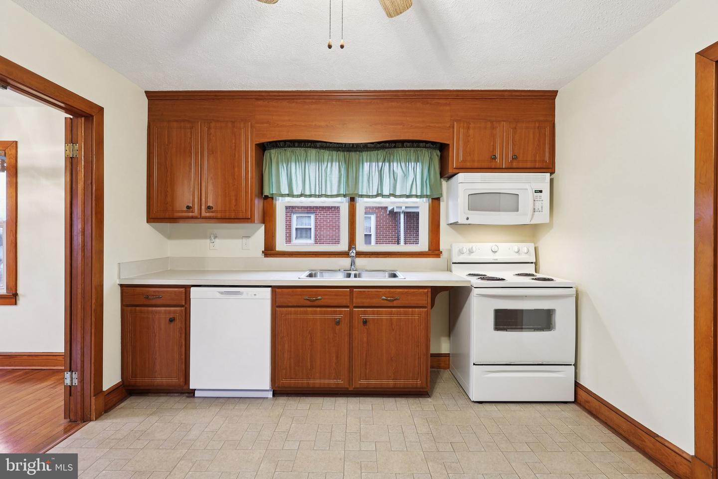 198 BURGESS ST, ORANGE, Virginia 22960, 2 Bedrooms Bedrooms, ,1 BathroomBathrooms,Residential,For sale,198 BURGESS ST,VAOR2012852 MLS # VAOR2012852