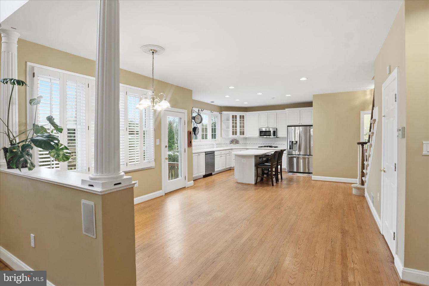 7806 BIRNAM WOOD DR, MCLEAN, Virginia 22102, 5 Bedrooms Bedrooms, ,4 BathroomsBathrooms,Residential,For sale,7806 BIRNAM WOOD DR,VAFX2280358 MLS # VAFX2280358