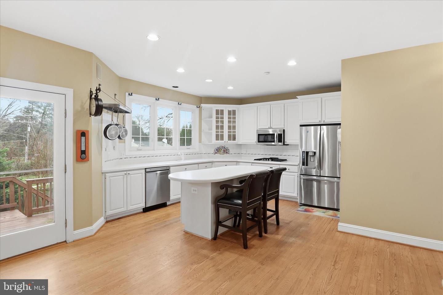 7806 BIRNAM WOOD DR, MCLEAN, Virginia 22102, 5 Bedrooms Bedrooms, ,4 BathroomsBathrooms,Residential,For sale,7806 BIRNAM WOOD DR,VAFX2280358 MLS # VAFX2280358