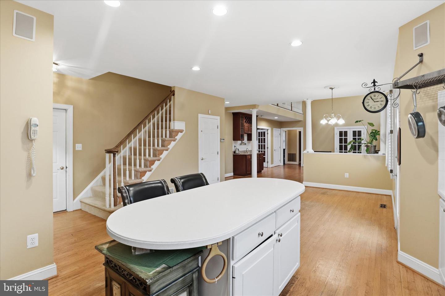 7806 BIRNAM WOOD DR, MCLEAN, Virginia 22102, 5 Bedrooms Bedrooms, ,4 BathroomsBathrooms,Residential,For sale,7806 BIRNAM WOOD DR,VAFX2280358 MLS # VAFX2280358