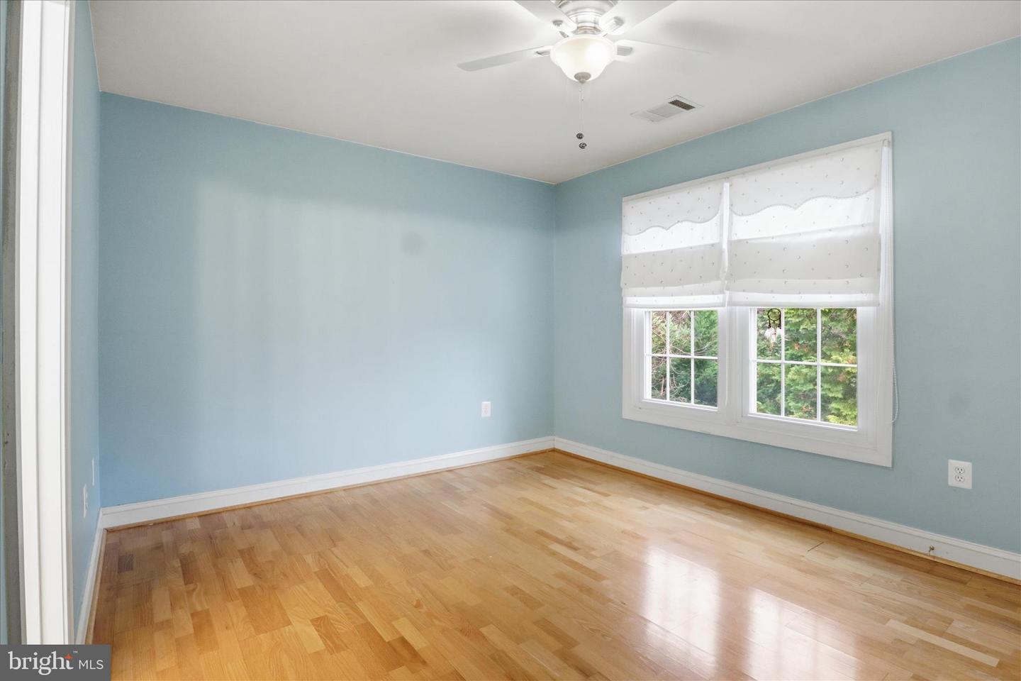 7806 BIRNAM WOOD DR, MCLEAN, Virginia 22102, 5 Bedrooms Bedrooms, ,4 BathroomsBathrooms,Residential,For sale,7806 BIRNAM WOOD DR,VAFX2280358 MLS # VAFX2280358