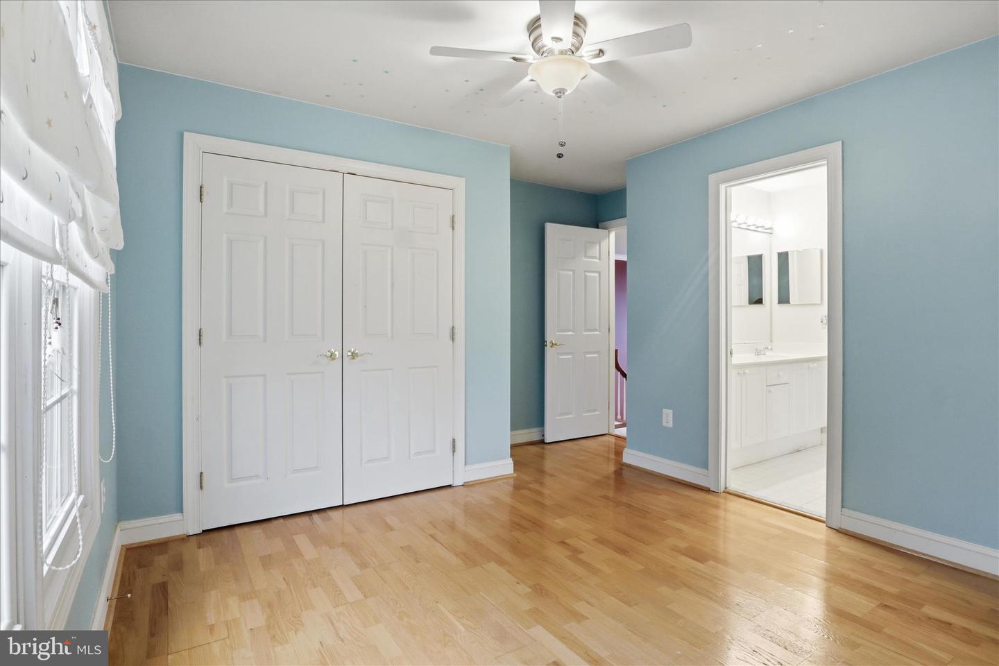 7806 BIRNAM WOOD DR, MCLEAN, Virginia 22102, 5 Bedrooms Bedrooms, ,4 BathroomsBathrooms,Residential,For sale,7806 BIRNAM WOOD DR,VAFX2280358 MLS # VAFX2280358