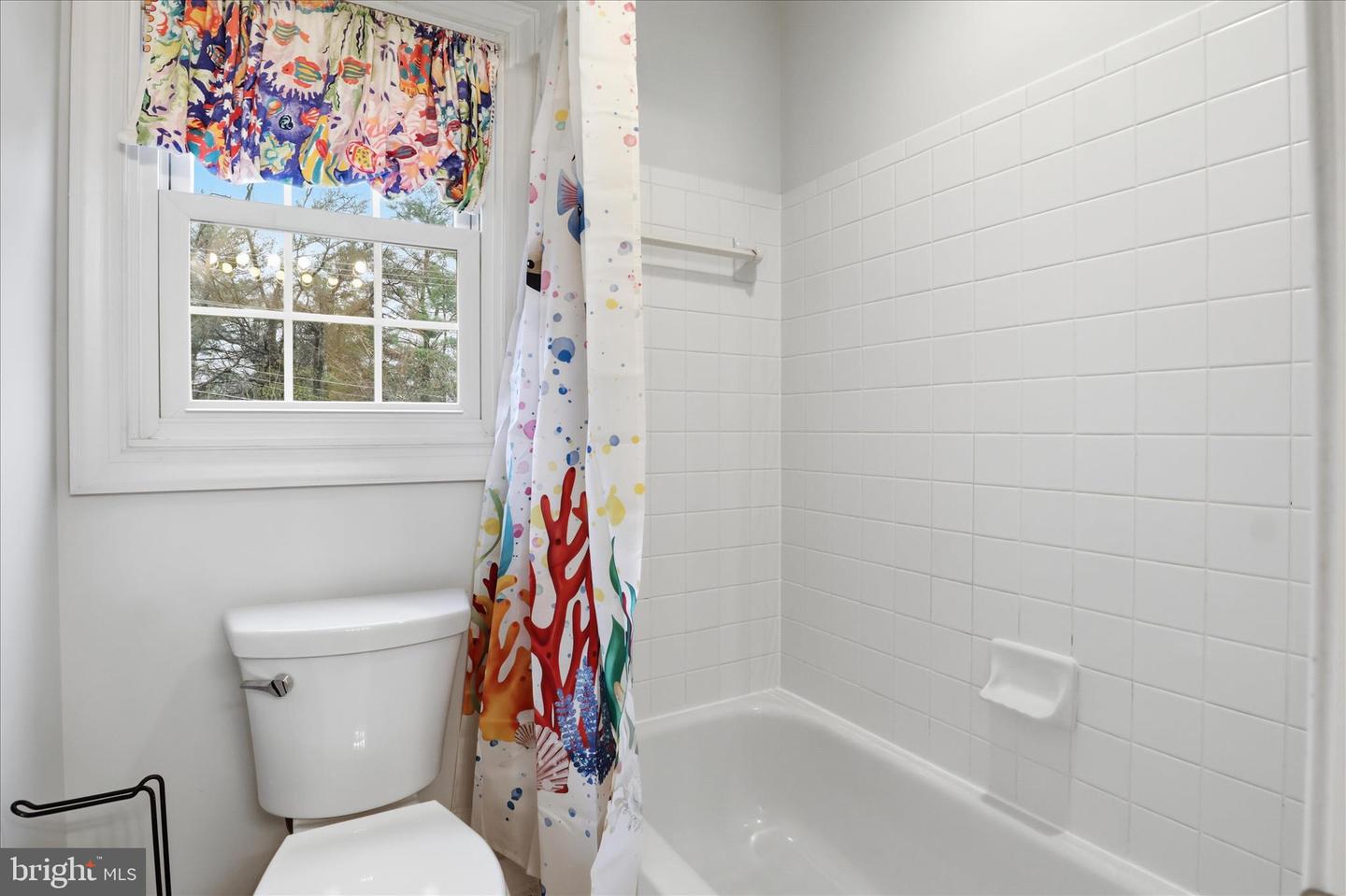 7806 BIRNAM WOOD DR, MCLEAN, Virginia 22102, 5 Bedrooms Bedrooms, ,4 BathroomsBathrooms,Residential,For sale,7806 BIRNAM WOOD DR,VAFX2280358 MLS # VAFX2280358