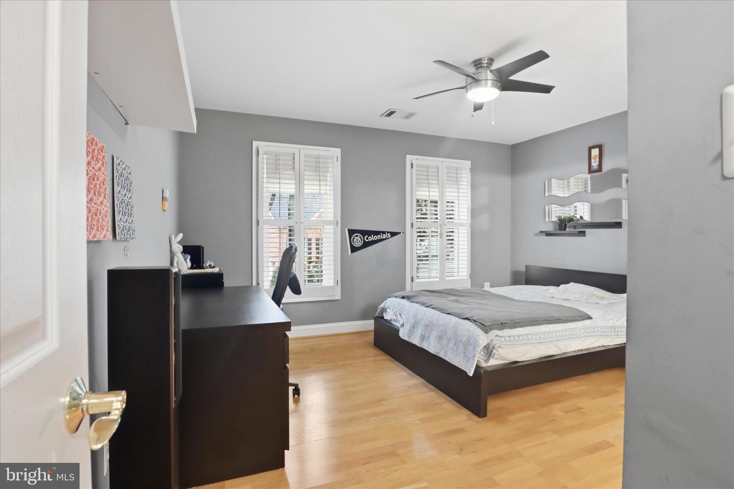 7806 BIRNAM WOOD DR, MCLEAN, Virginia 22102, 5 Bedrooms Bedrooms, ,4 BathroomsBathrooms,Residential,For sale,7806 BIRNAM WOOD DR,VAFX2280358 MLS # VAFX2280358