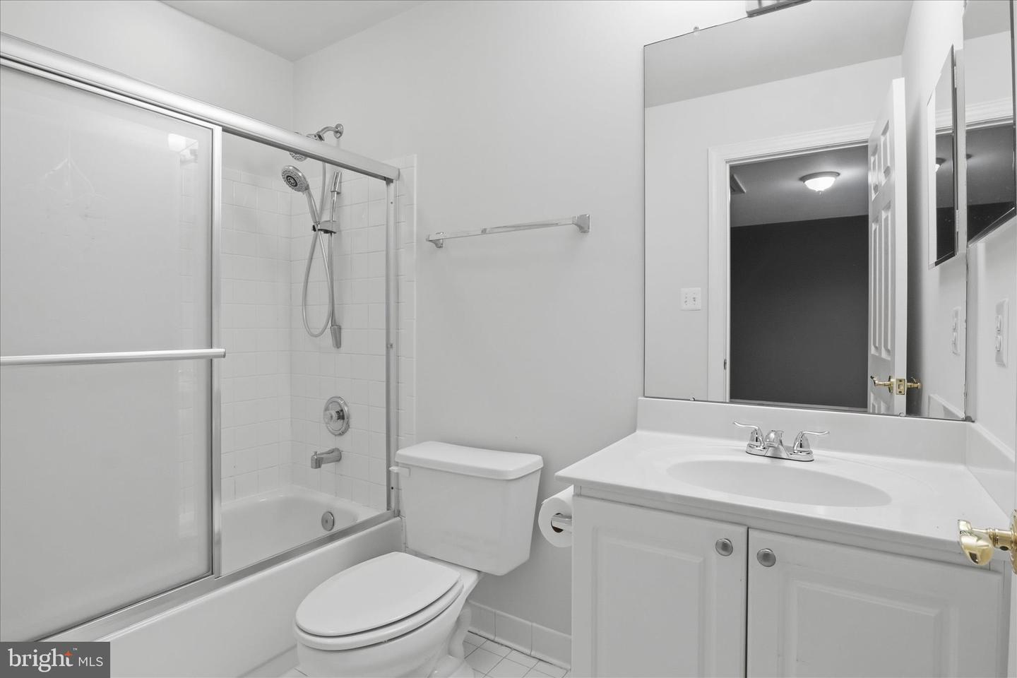 7806 BIRNAM WOOD DR, MCLEAN, Virginia 22102, 5 Bedrooms Bedrooms, ,4 BathroomsBathrooms,Residential,For sale,7806 BIRNAM WOOD DR,VAFX2280358 MLS # VAFX2280358