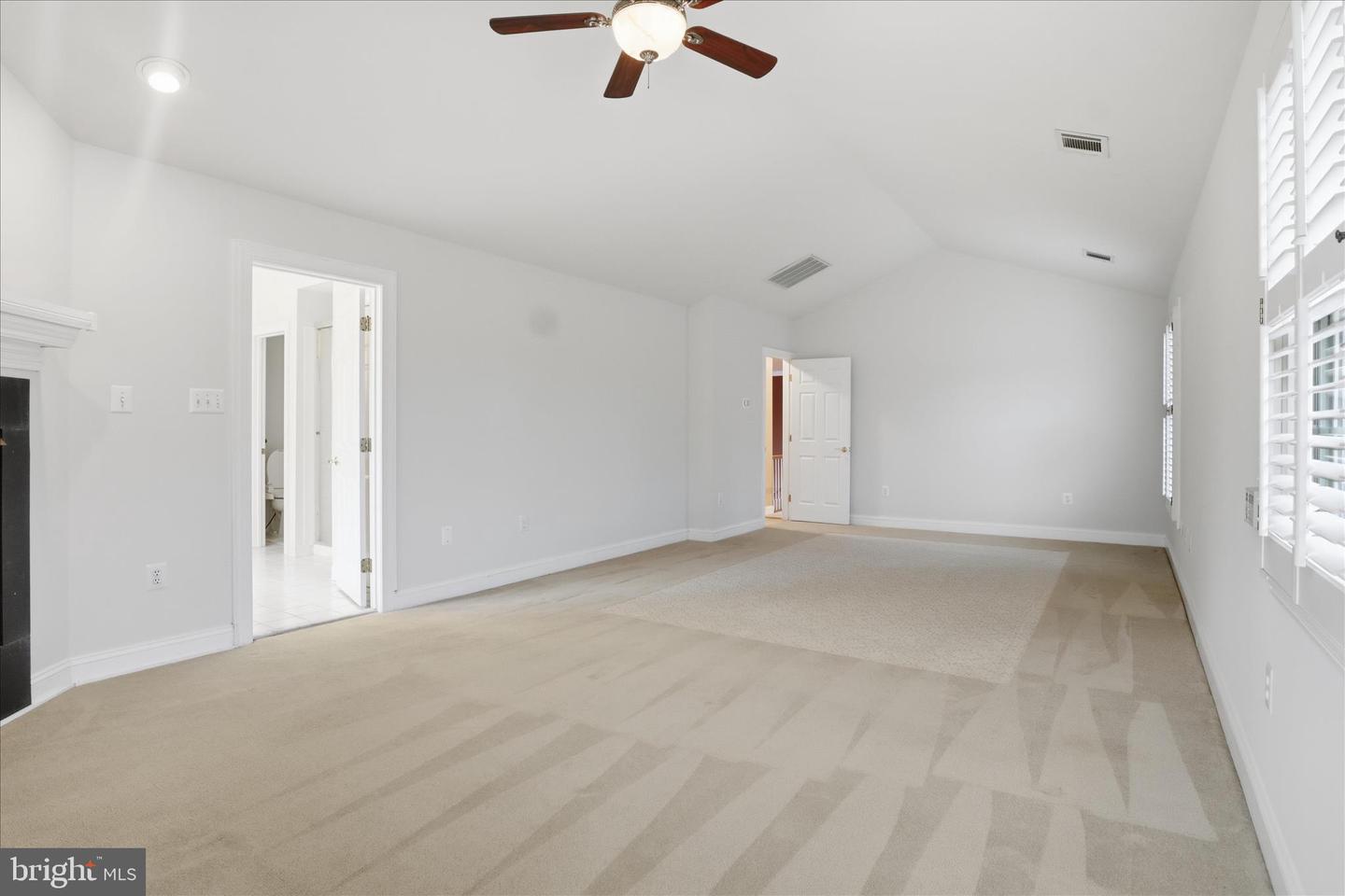 7806 BIRNAM WOOD DR, MCLEAN, Virginia 22102, 5 Bedrooms Bedrooms, ,4 BathroomsBathrooms,Residential,For sale,7806 BIRNAM WOOD DR,VAFX2280358 MLS # VAFX2280358