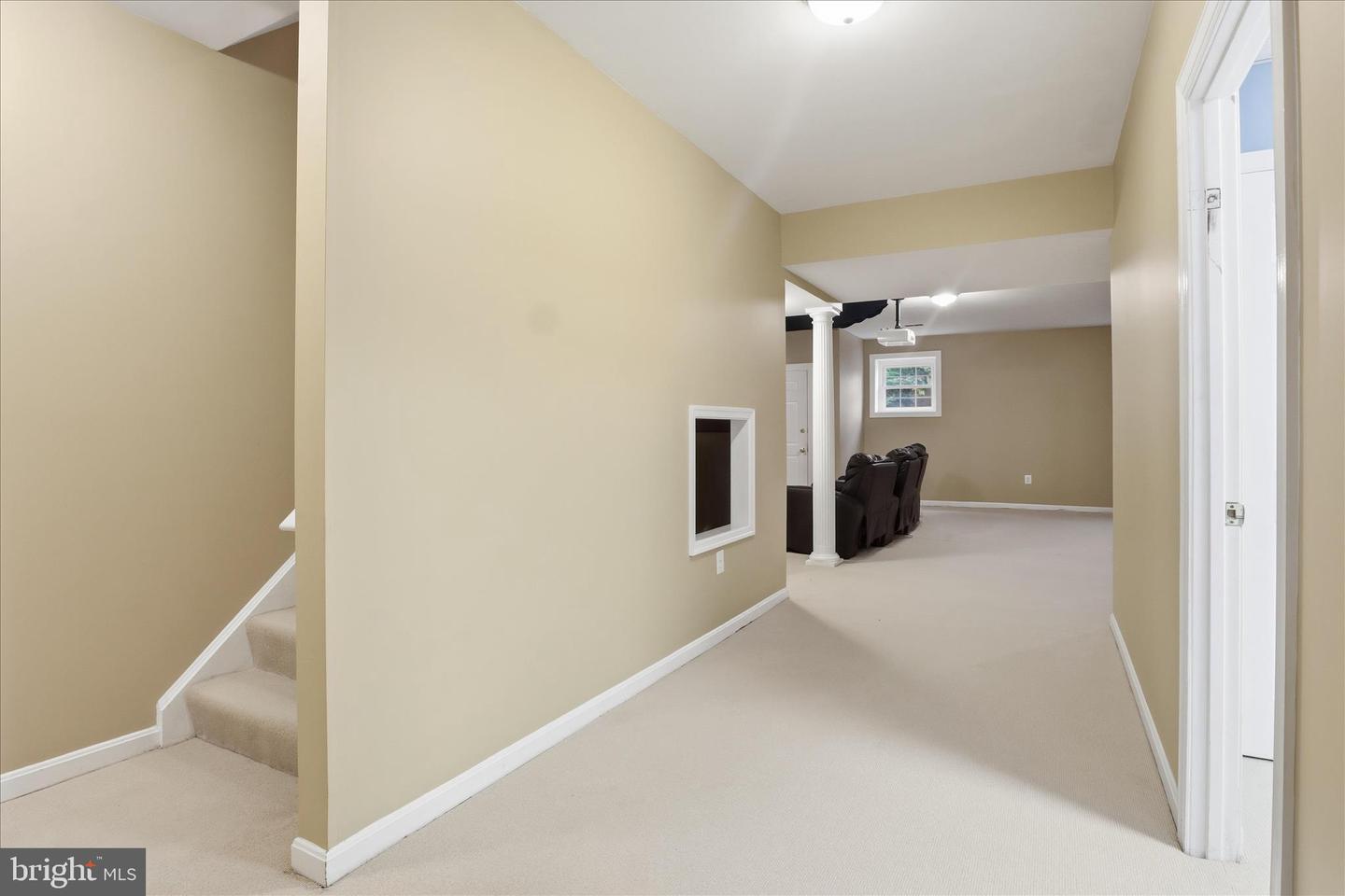 7806 BIRNAM WOOD DR, MCLEAN, Virginia 22102, 5 Bedrooms Bedrooms, ,4 BathroomsBathrooms,Residential,For sale,7806 BIRNAM WOOD DR,VAFX2280358 MLS # VAFX2280358