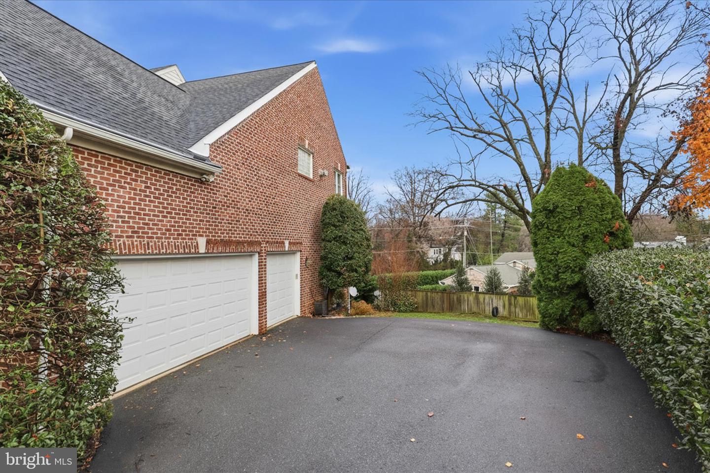 7806 BIRNAM WOOD DR, MCLEAN, Virginia 22102, 5 Bedrooms Bedrooms, ,4 BathroomsBathrooms,Residential,For sale,7806 BIRNAM WOOD DR,VAFX2280358 MLS # VAFX2280358